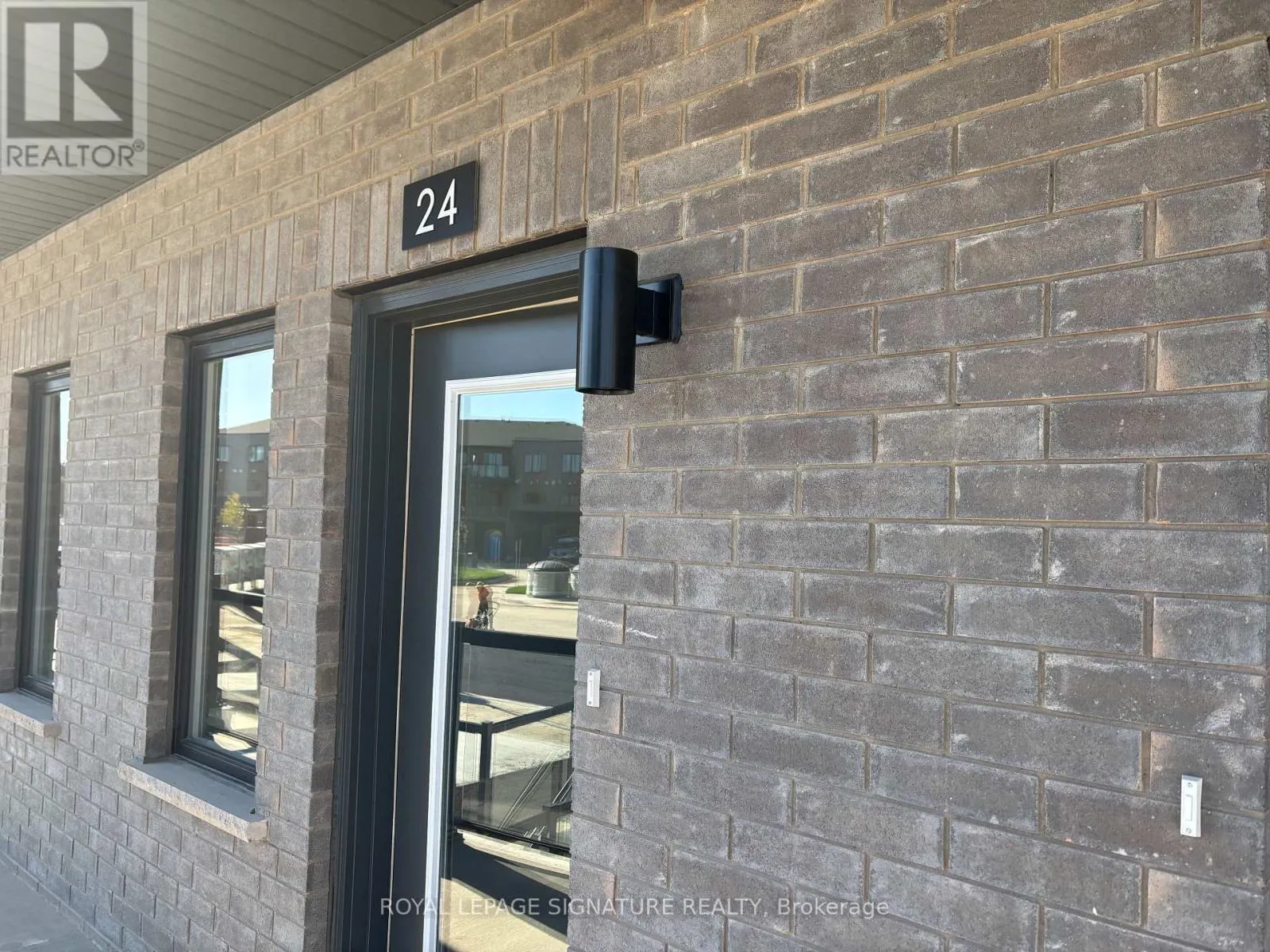 24 - 42 LOWES ROAD W