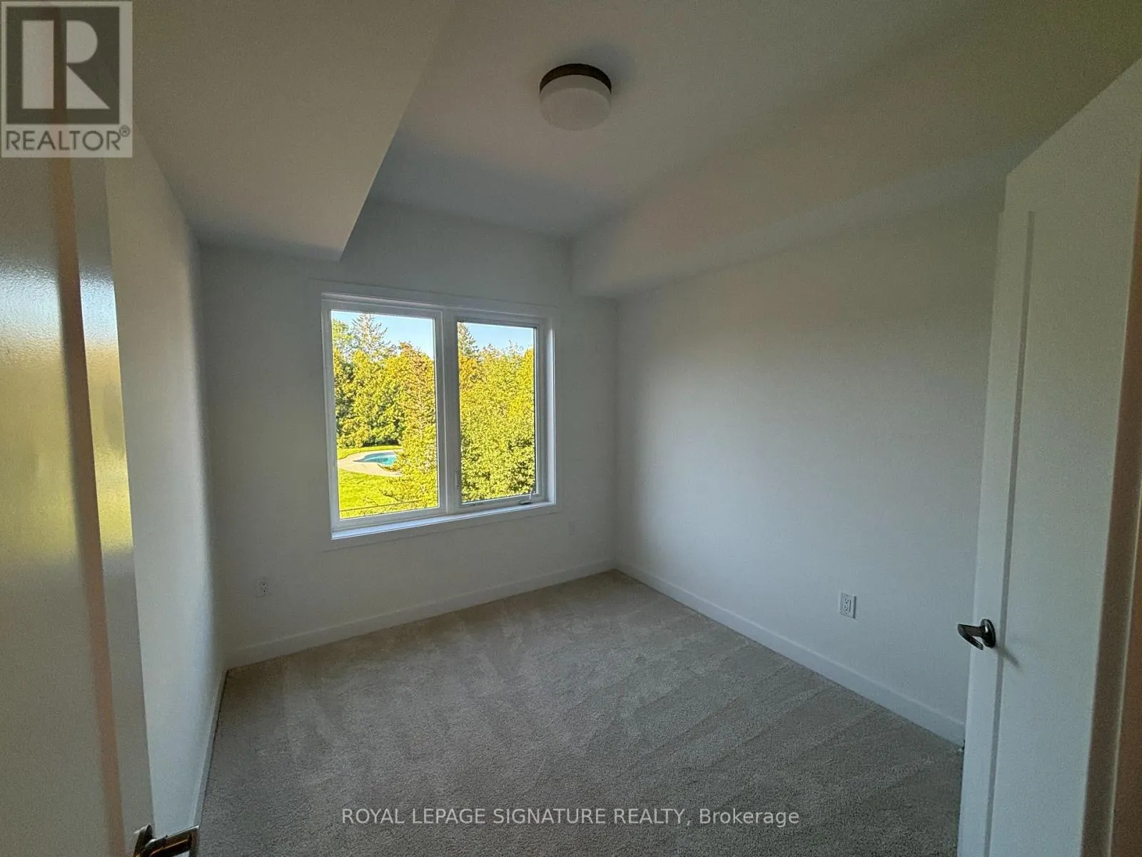 24 - 42 LOWES ROAD W