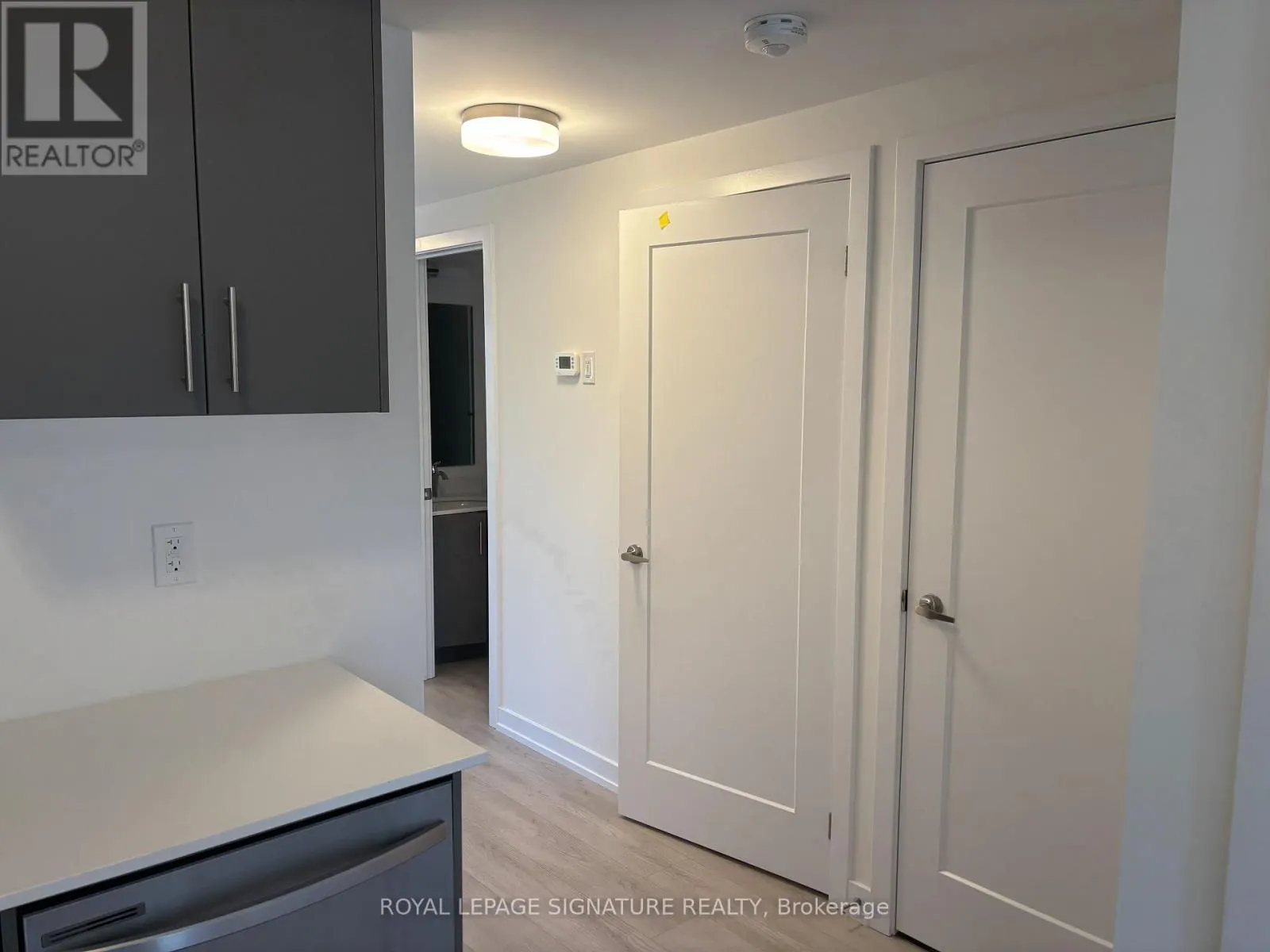 24 - 42 LOWES ROAD W