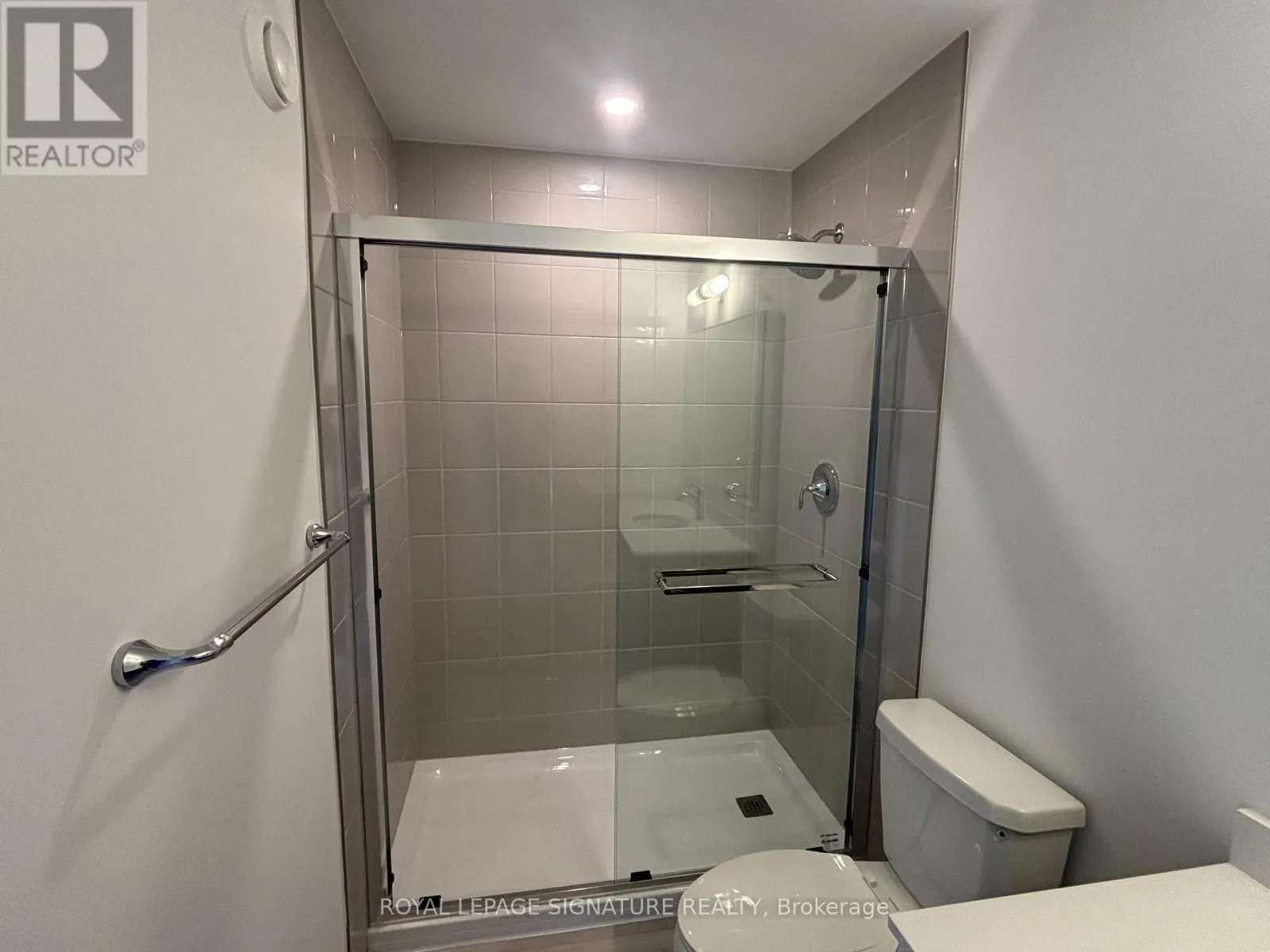 24 - 42 LOWES ROAD W