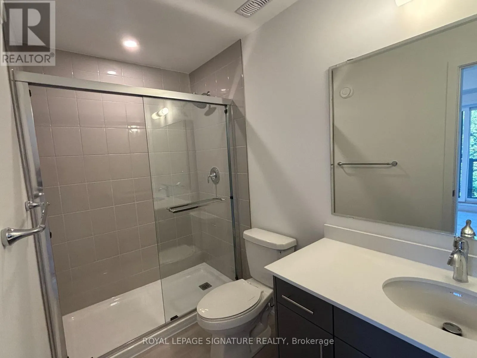 24 - 42 LOWES ROAD W