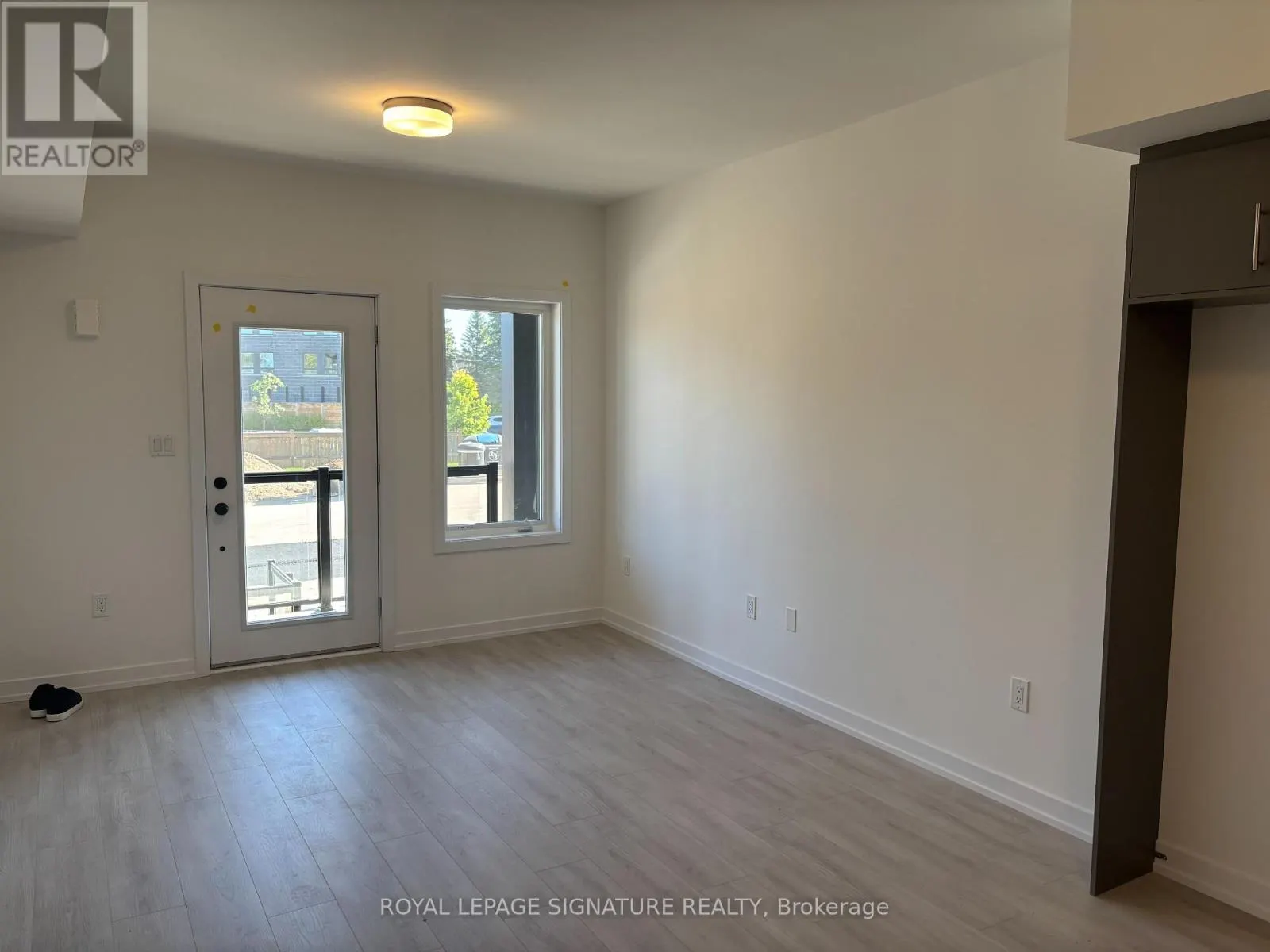 24 - 42 LOWES ROAD W