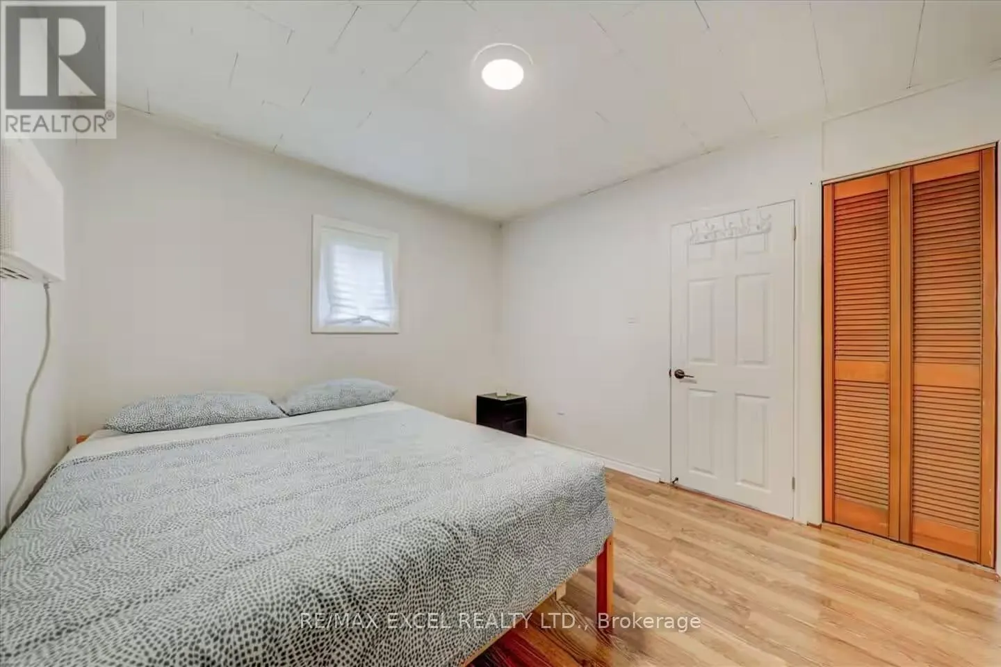 34 HARGRAVE ROAD