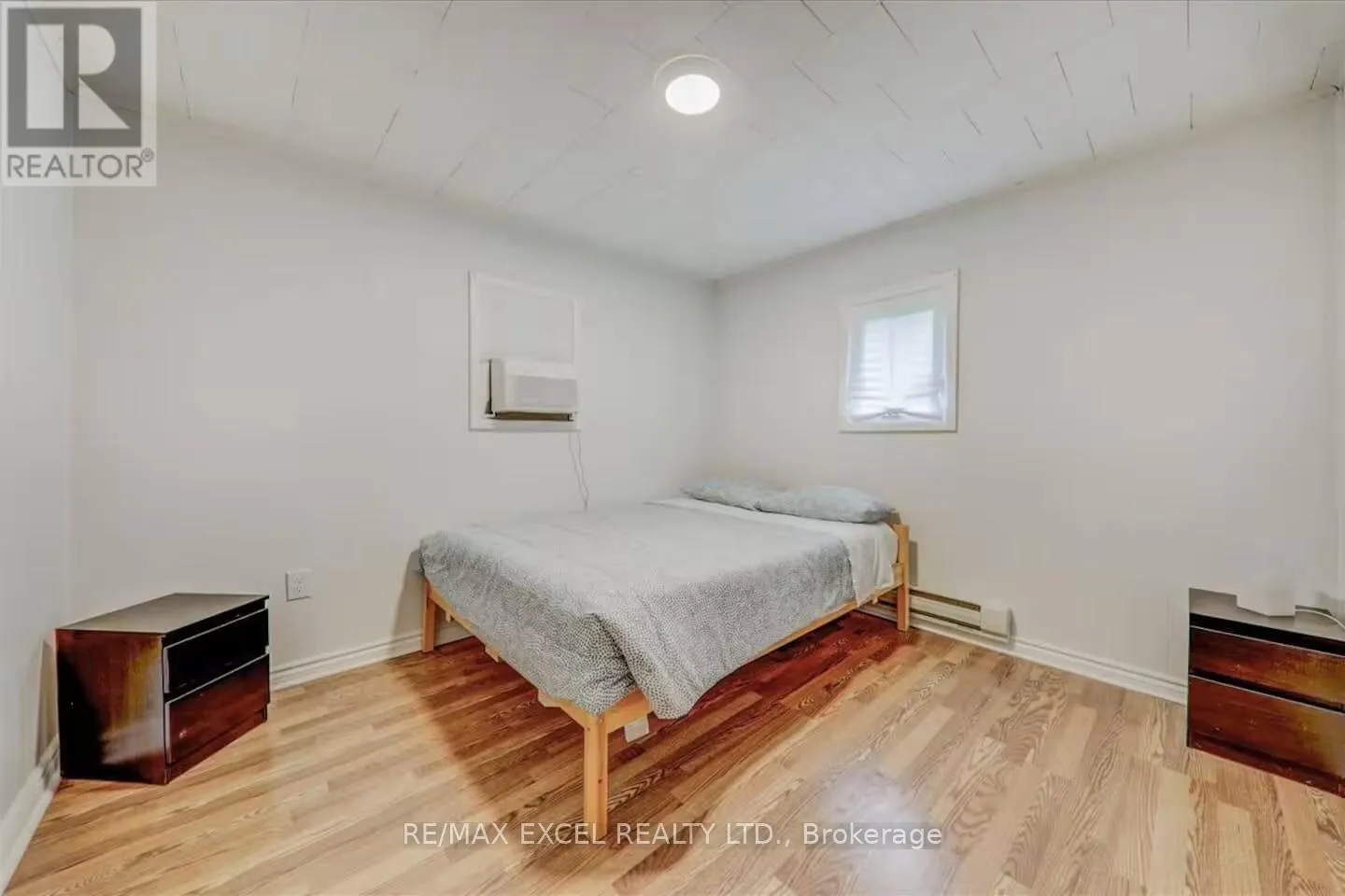 34 HARGRAVE ROAD
