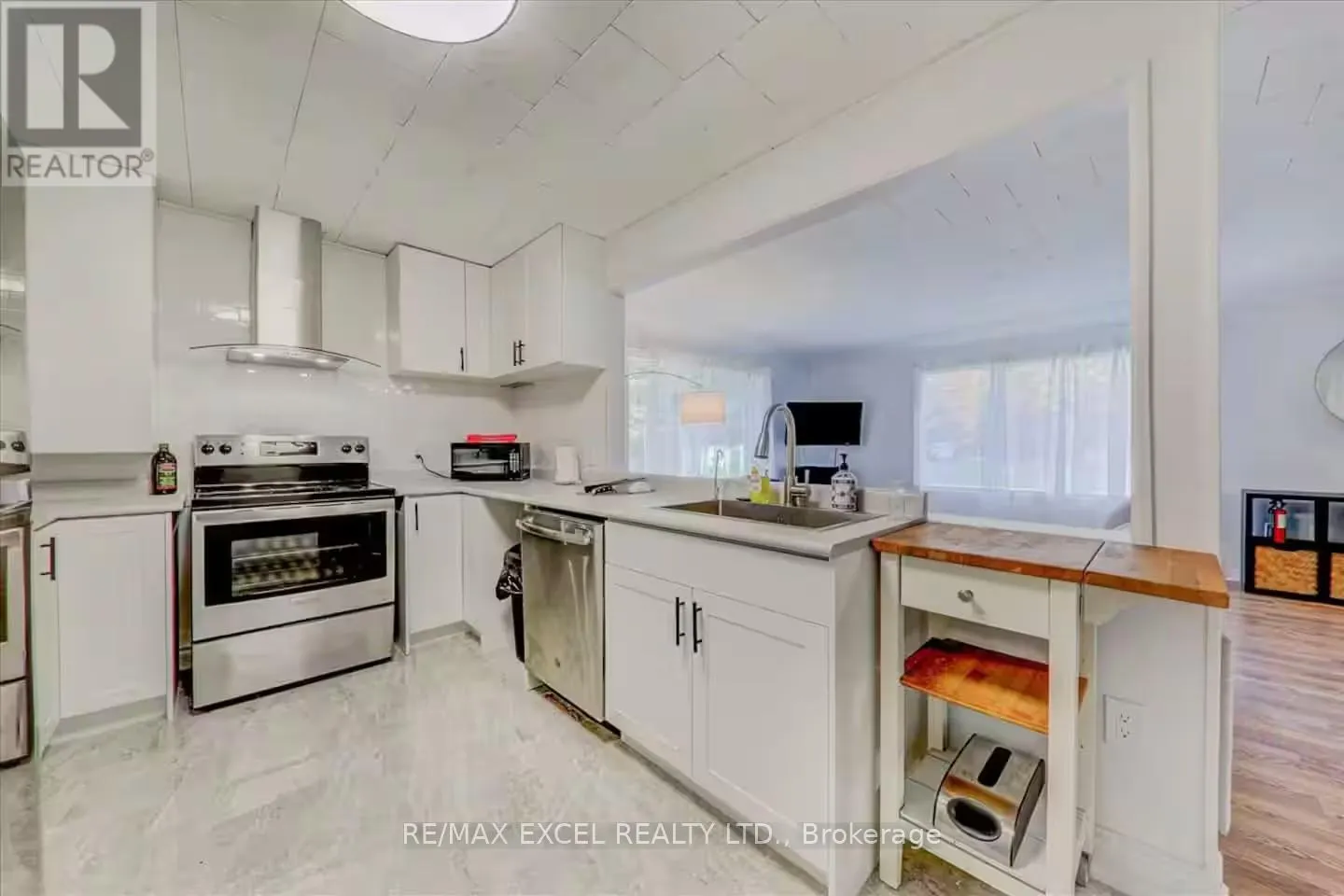 34 HARGRAVE ROAD