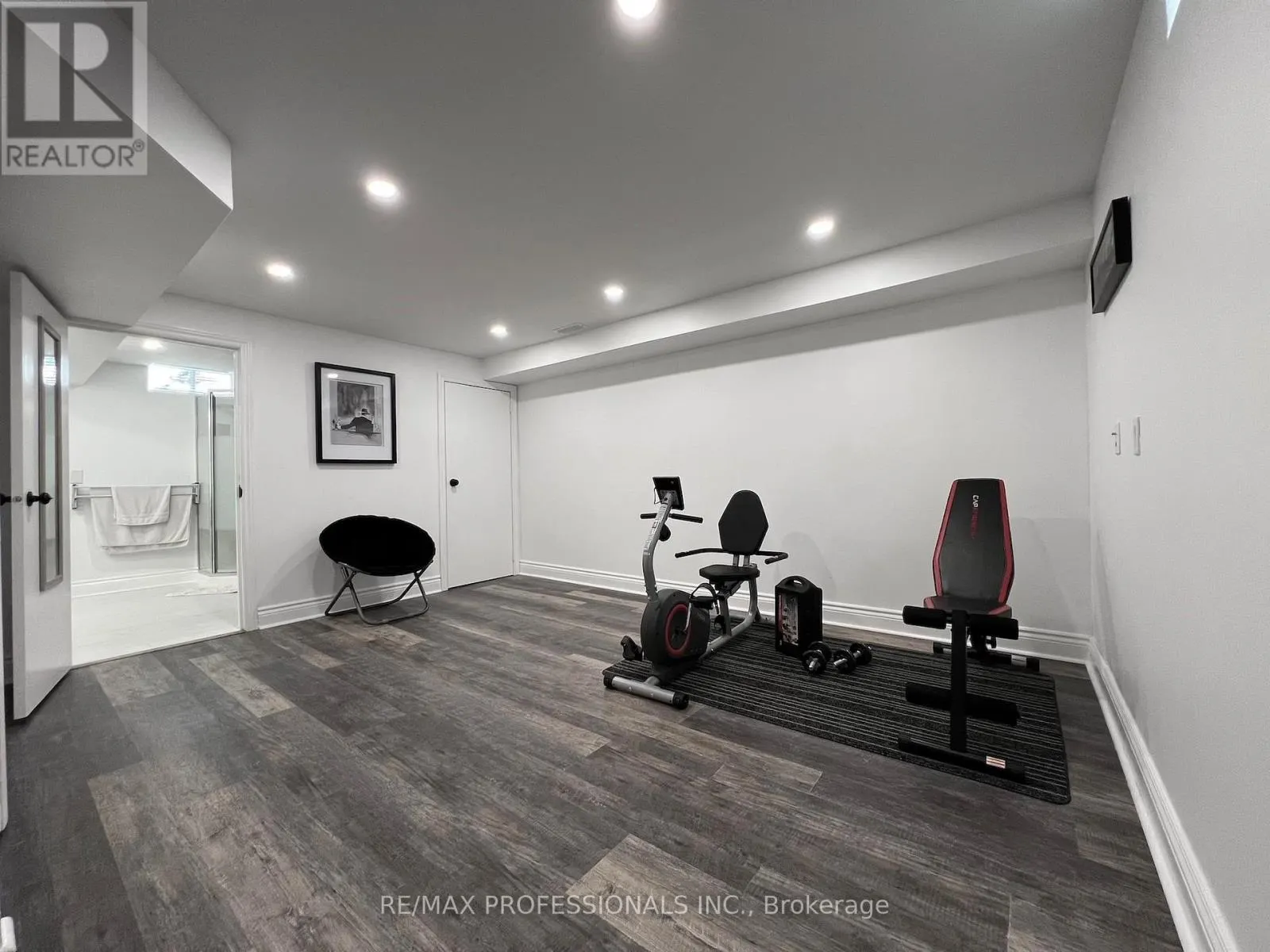 373 WEST ACRES DRIVE