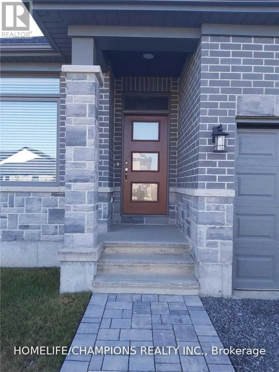 121 ESSEX DRIVE