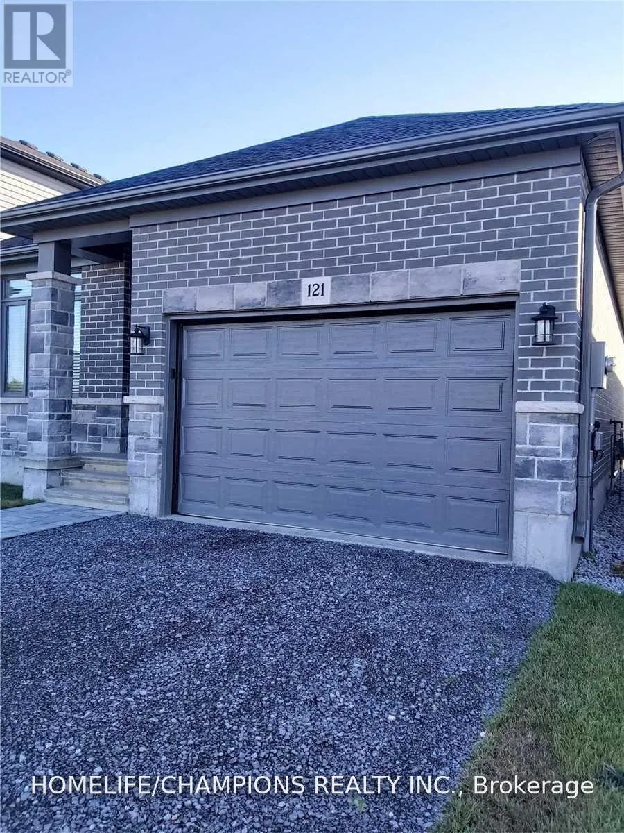 121 ESSEX DRIVE