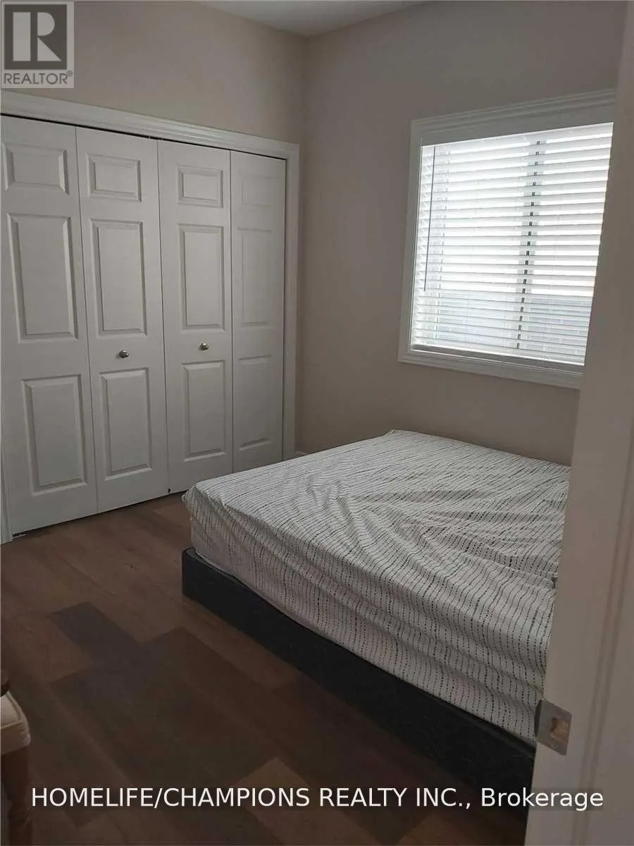121 ESSEX DRIVE