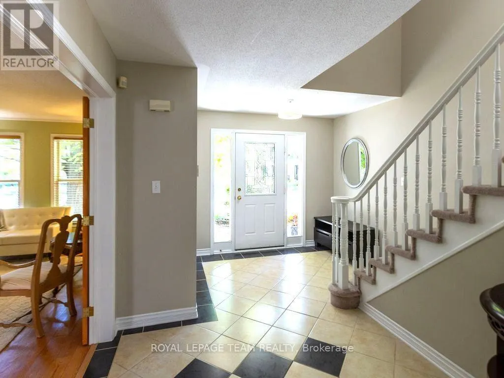 48 DELAMERE DRIVE