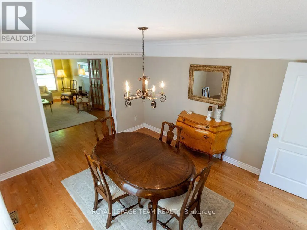 48 DELAMERE DRIVE