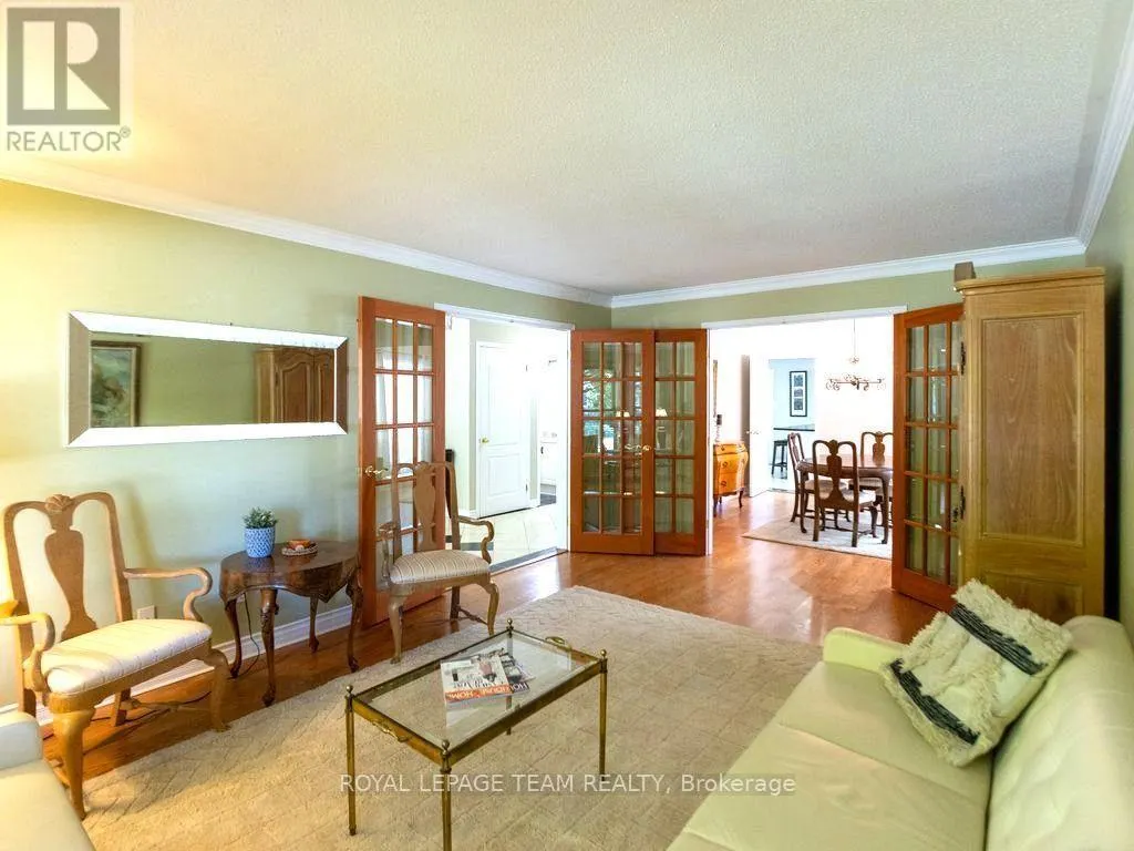48 DELAMERE DRIVE