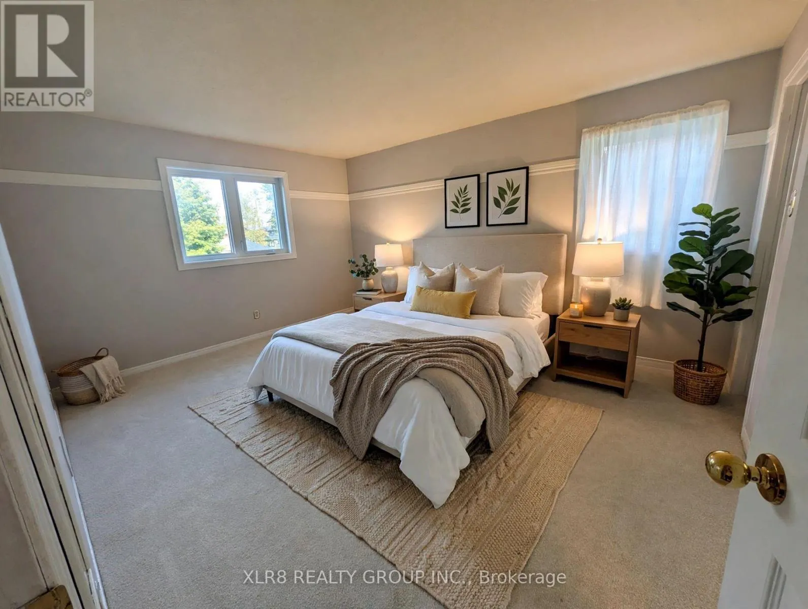 12 JOHN SIDNEY CRESCENT