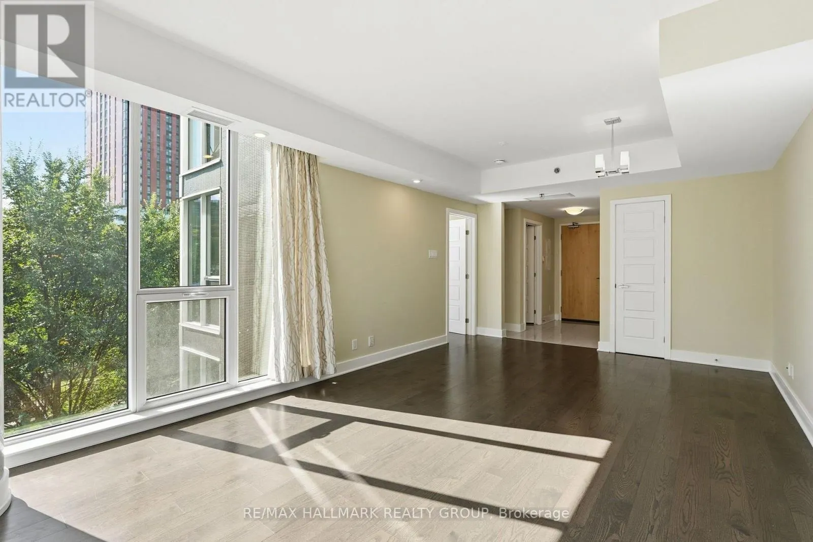 324 - 300C LETT STREET