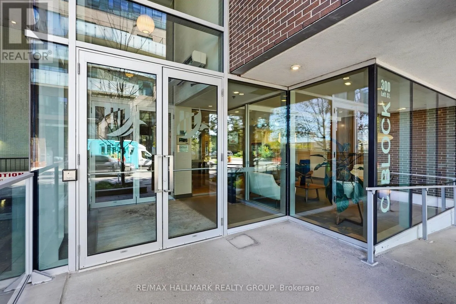 324 - 300C LETT STREET