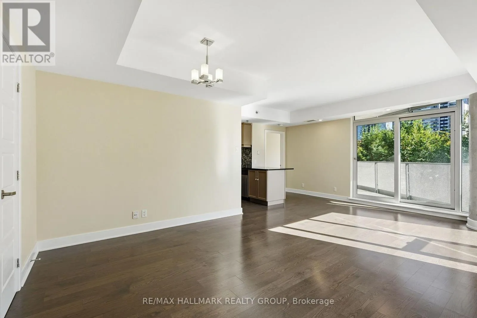 324 - 300C LETT STREET