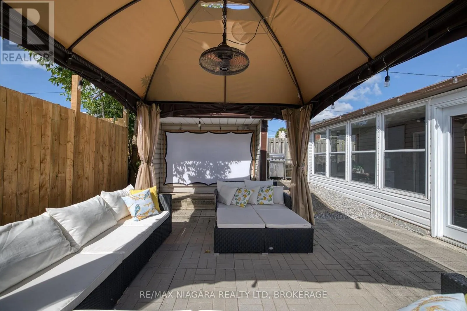 121 GARON AVENUE