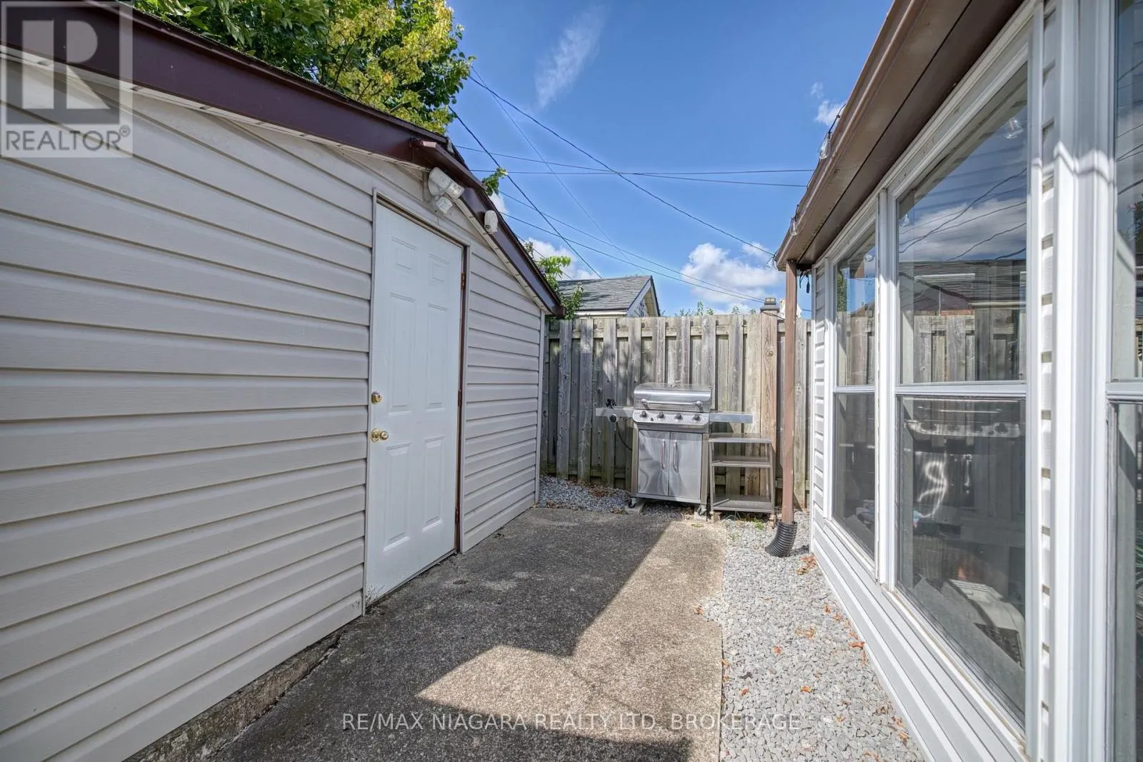 121 GARON AVENUE