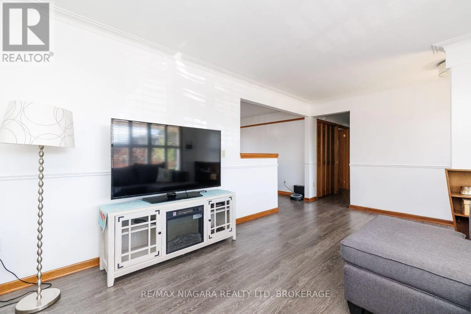 121 GARON AVENUE