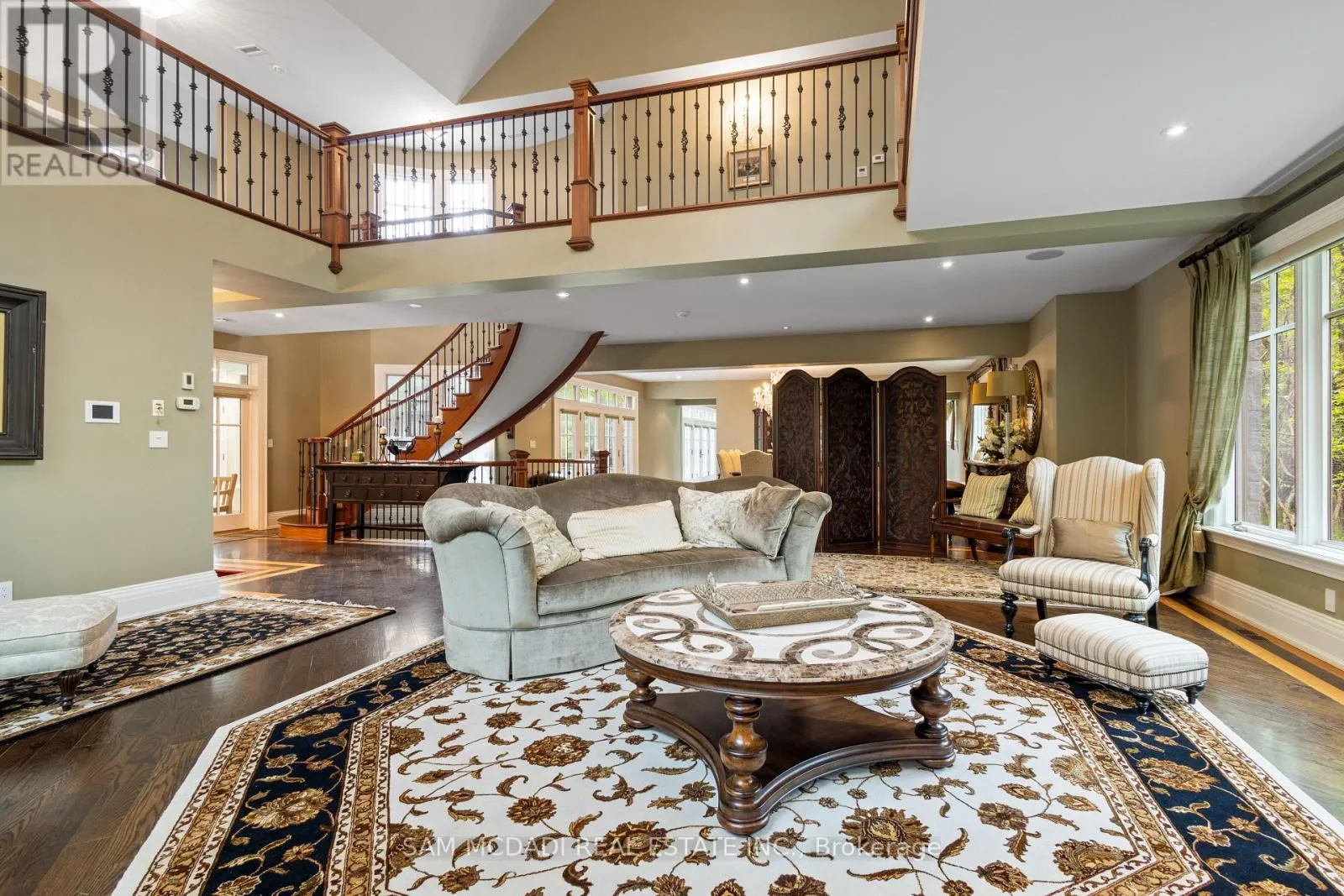 839 LAKESHORE ROAD
