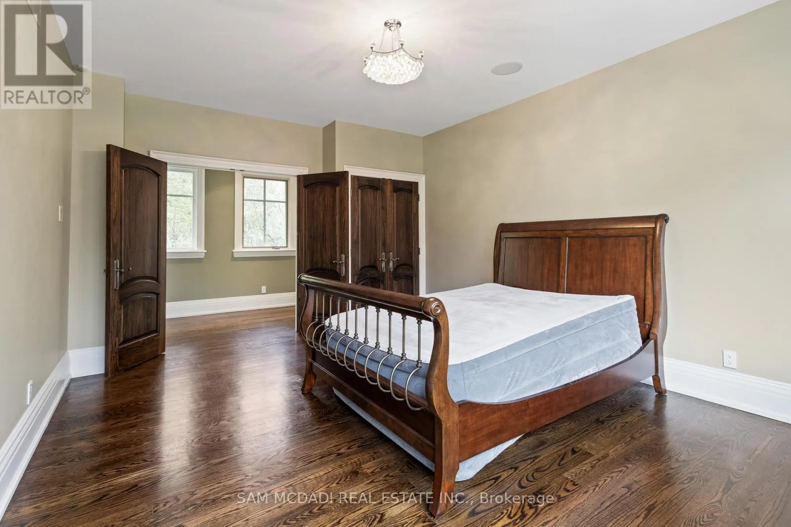 839 LAKESHORE ROAD