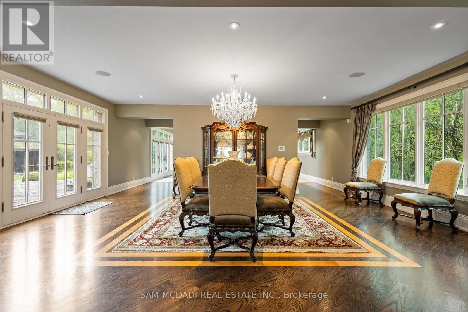 839 LAKESHORE ROAD