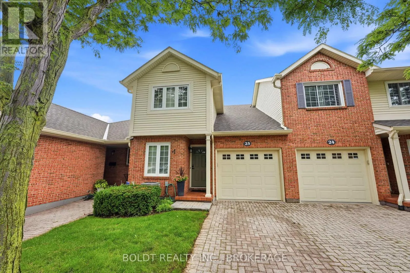 25 - 275 PELHAM ROAD #25