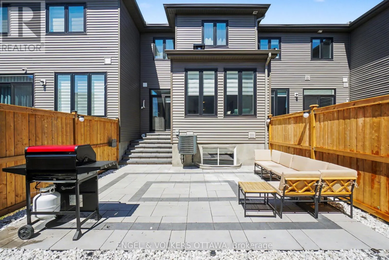 57 MANDEVILLA CRESCENT