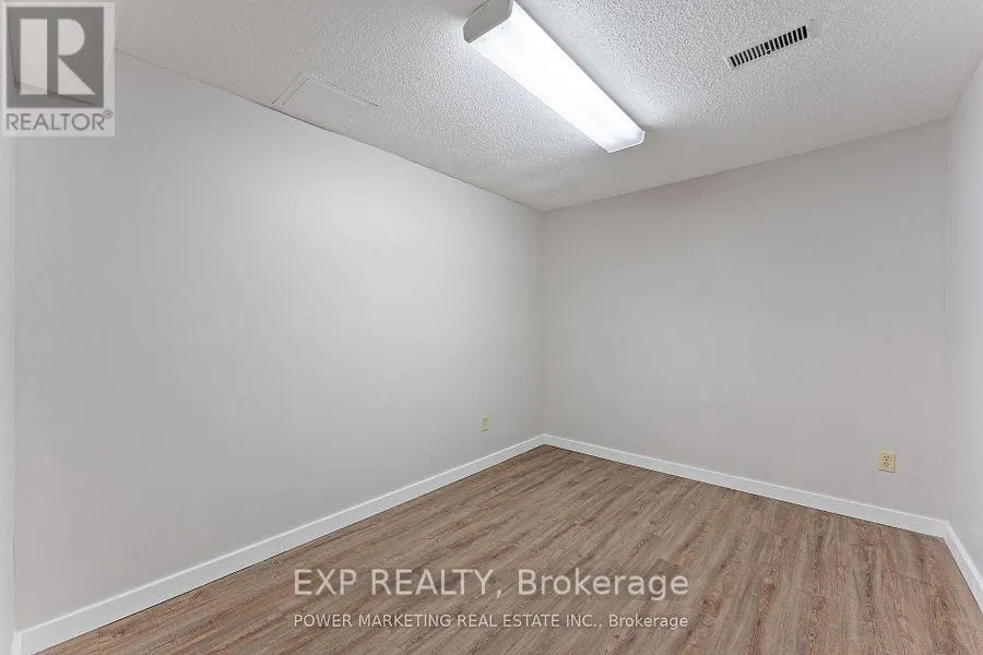 5722 KEMPLANE COURT