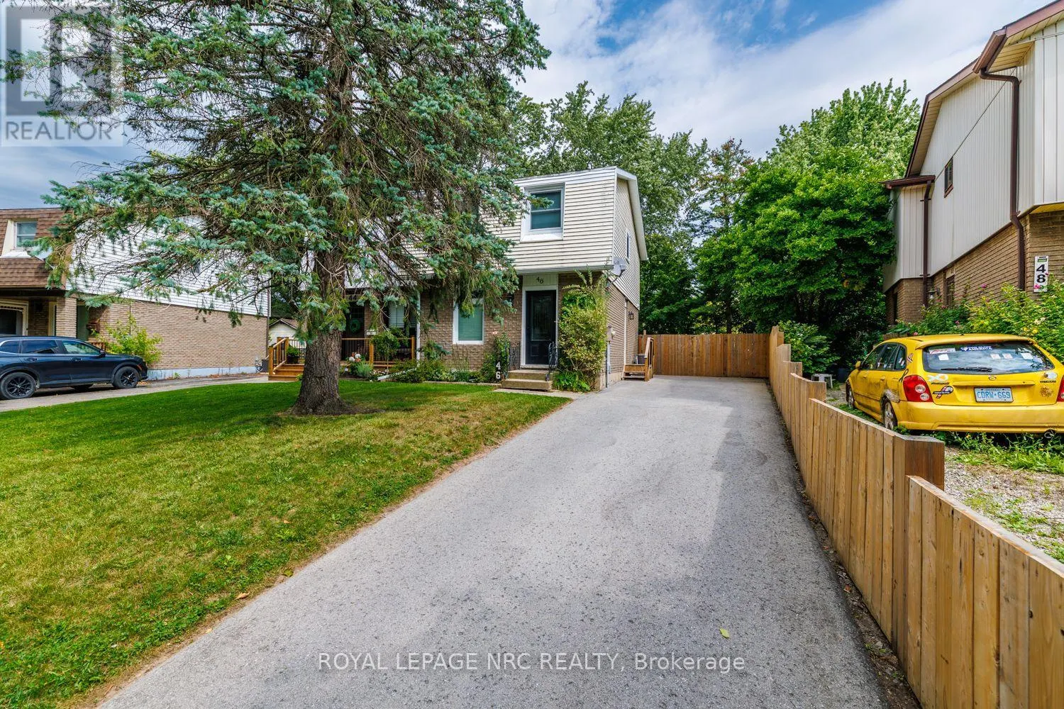 46 GRAYSTONE CRESCENT