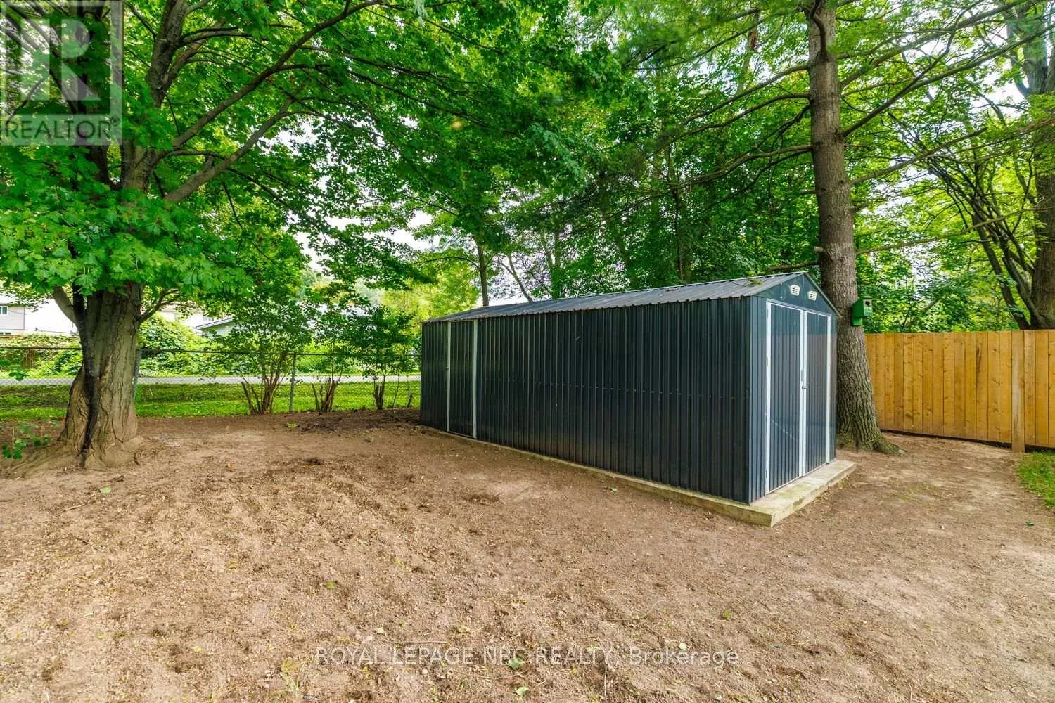 46 GRAYSTONE CRESCENT