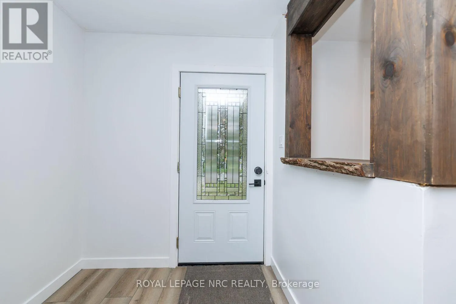 46 GRAYSTONE CRESCENT