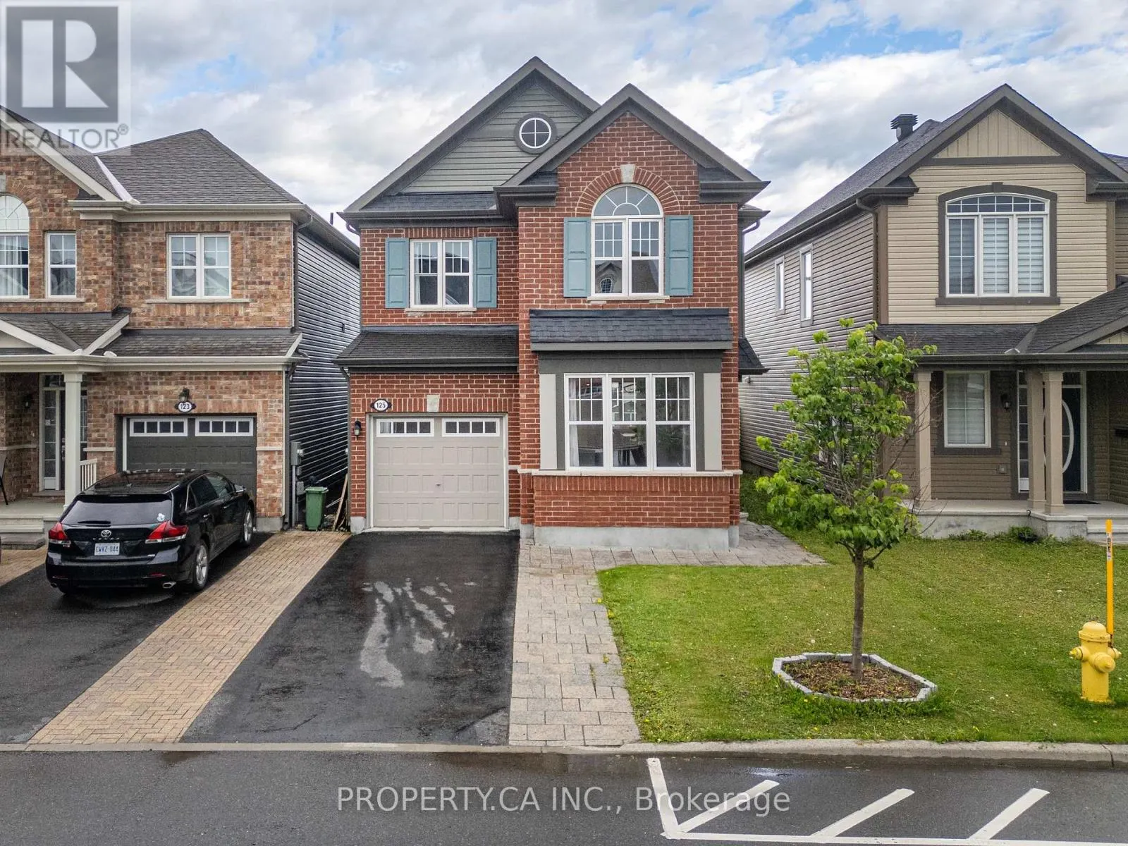 125 SWEETVALLEY DRIVE
