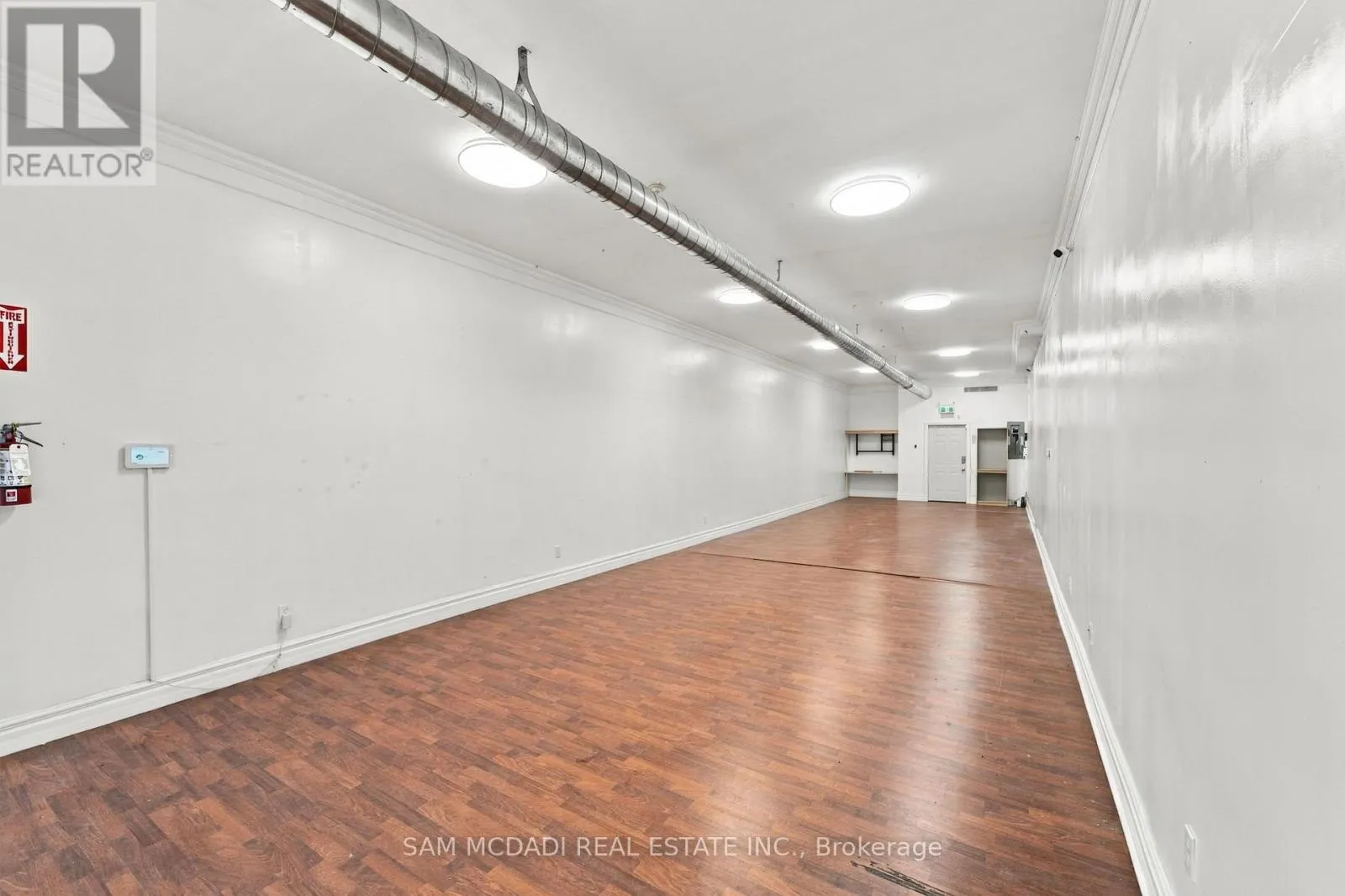 A&B - 79 KING STREET W
