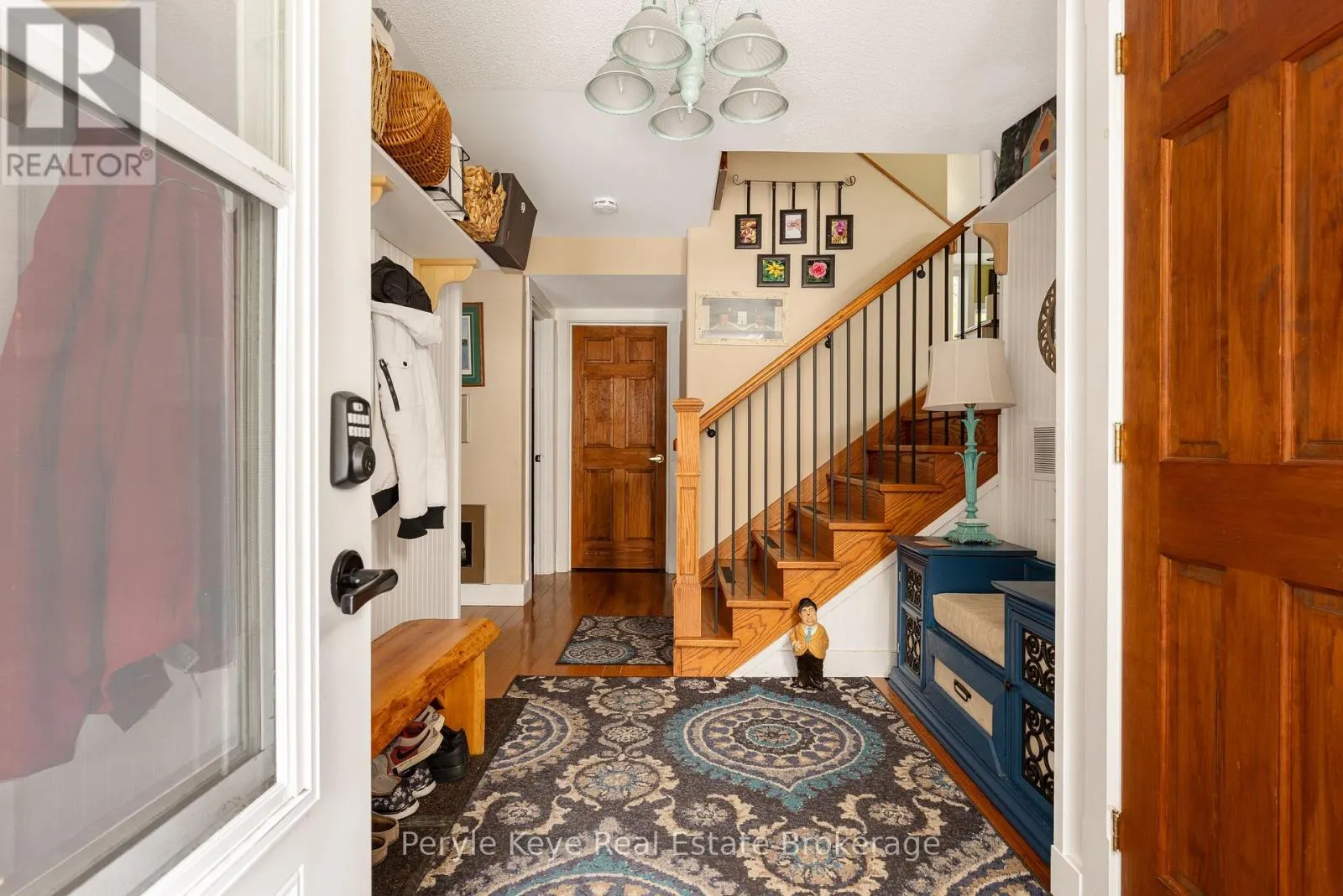 37 WOODLAND DRIVE