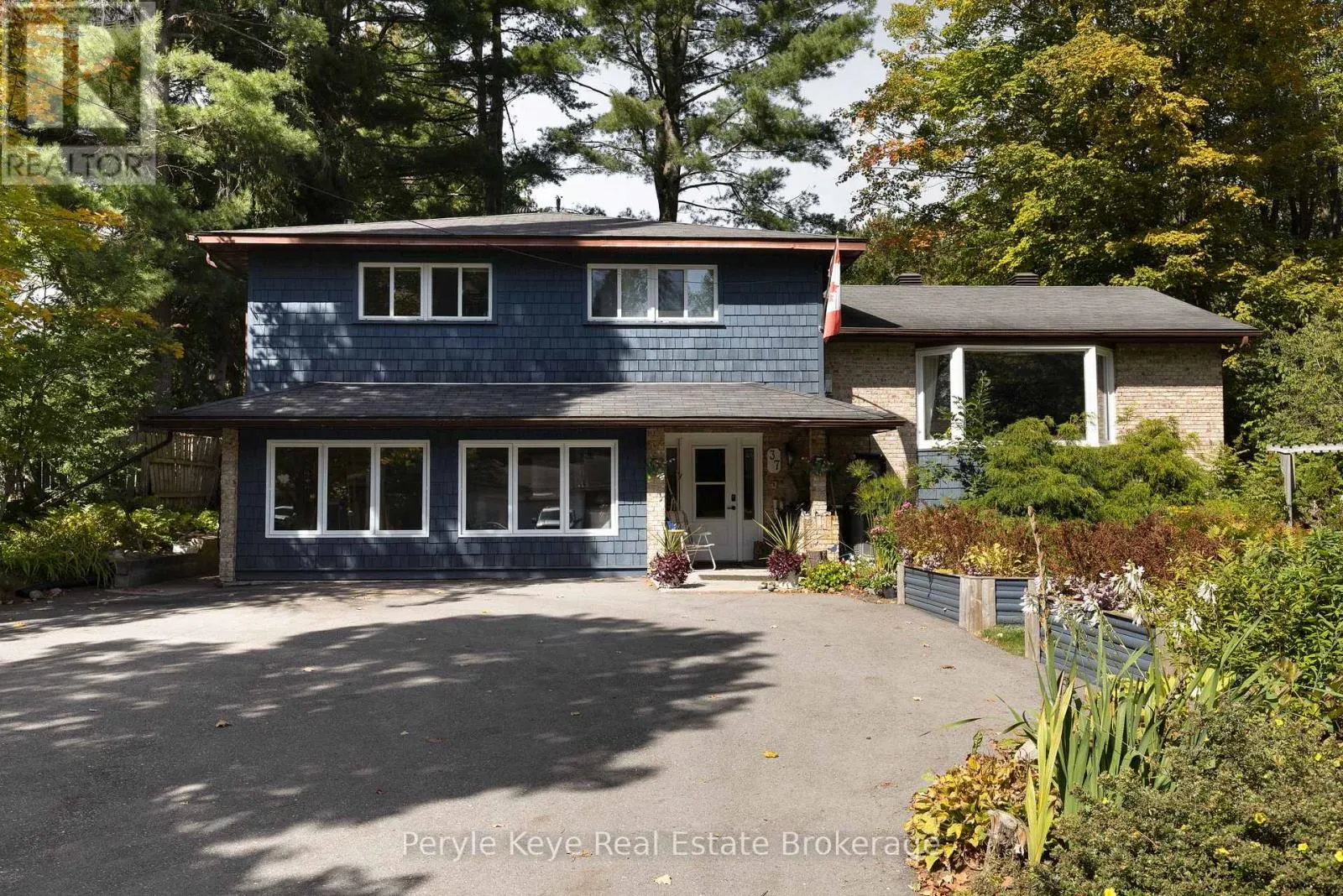 37 WOODLAND DRIVE
