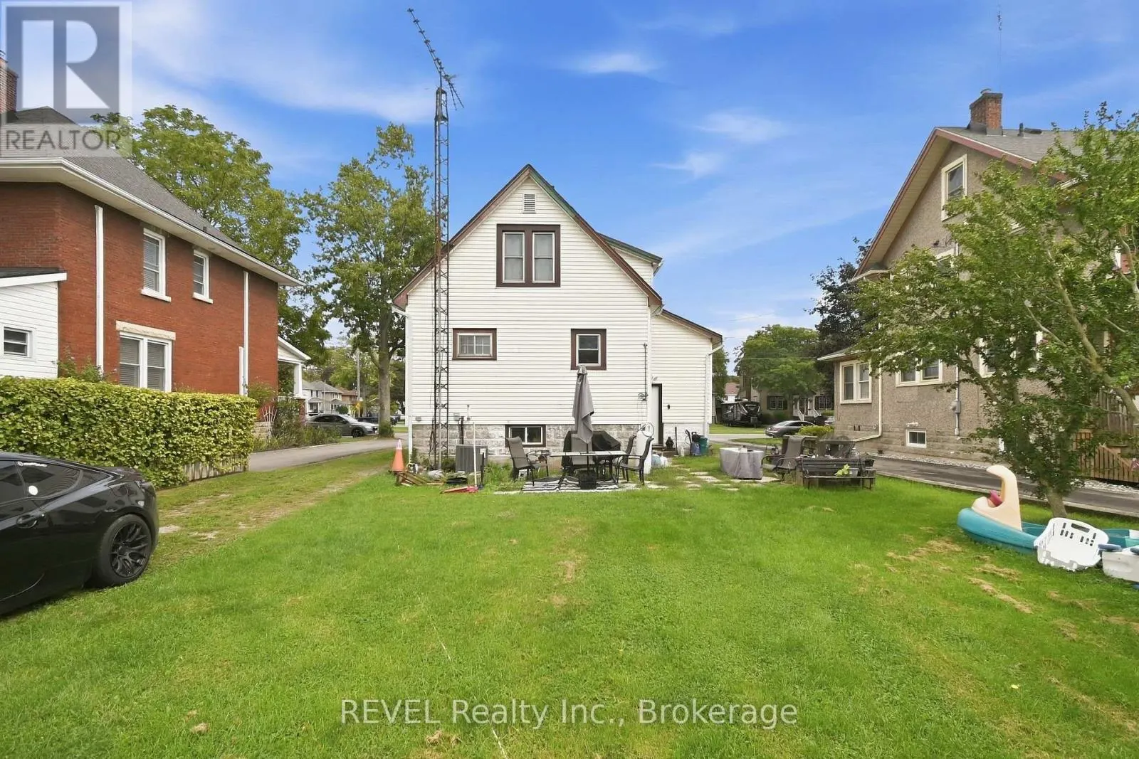 116 STEELE STREET