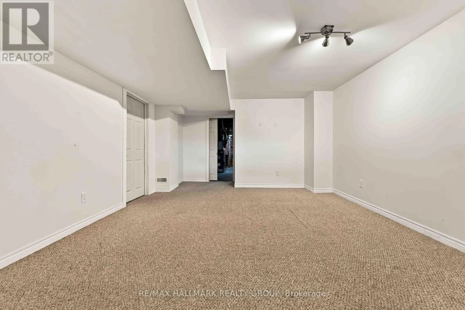 486 PAUL METIVIER DRIVE