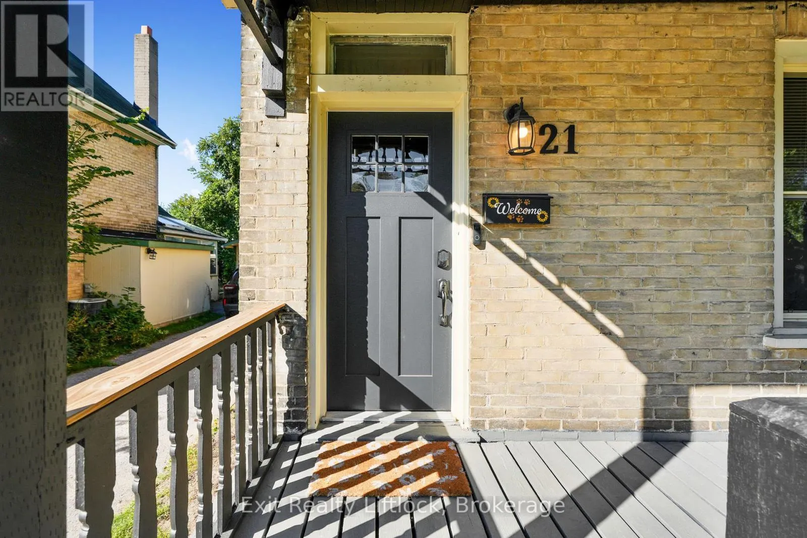 21 AYLMER STREET S