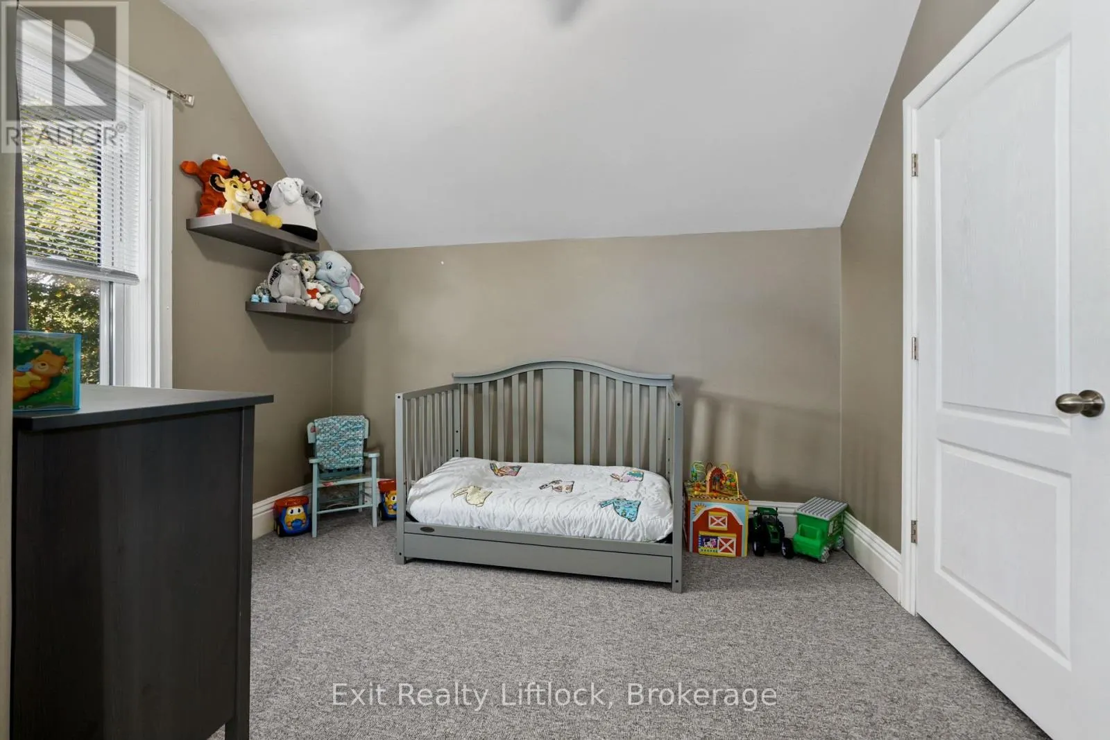 21 AYLMER STREET S