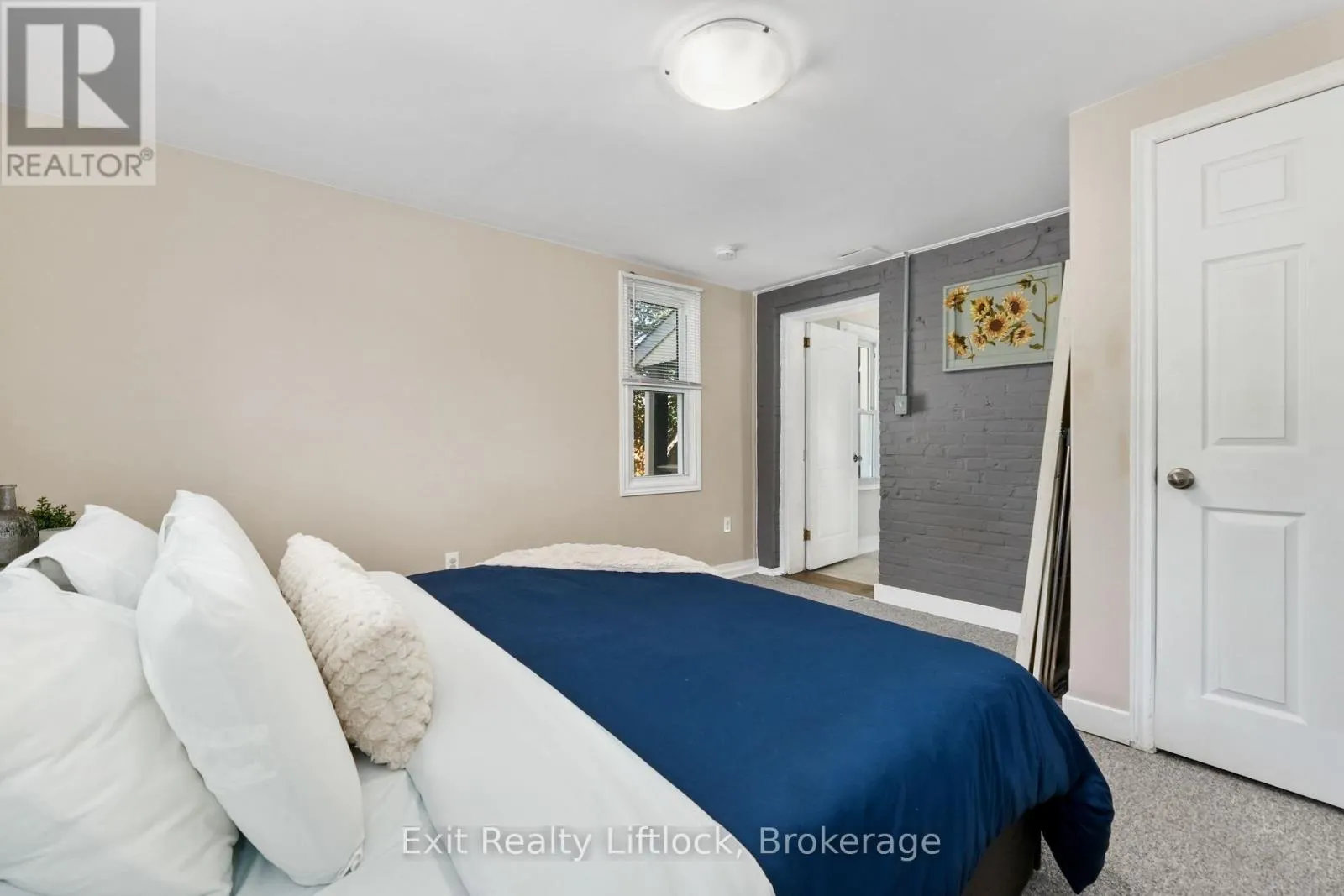 21 AYLMER STREET S