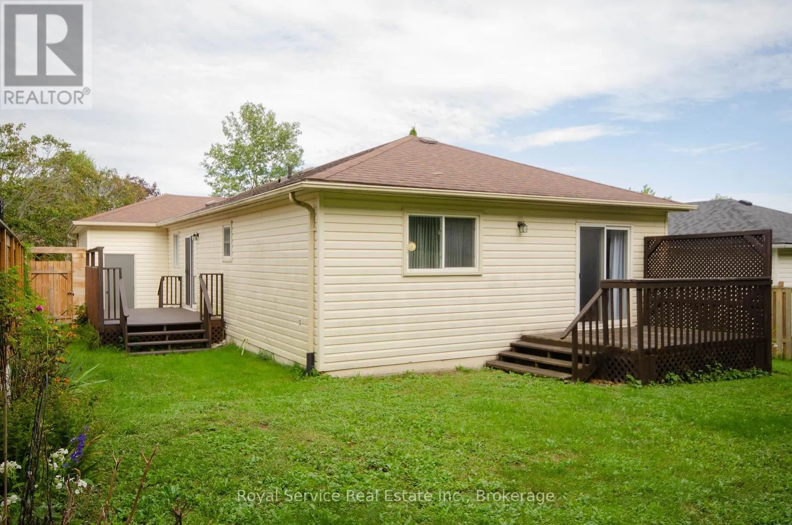747 GREER CRESCENT