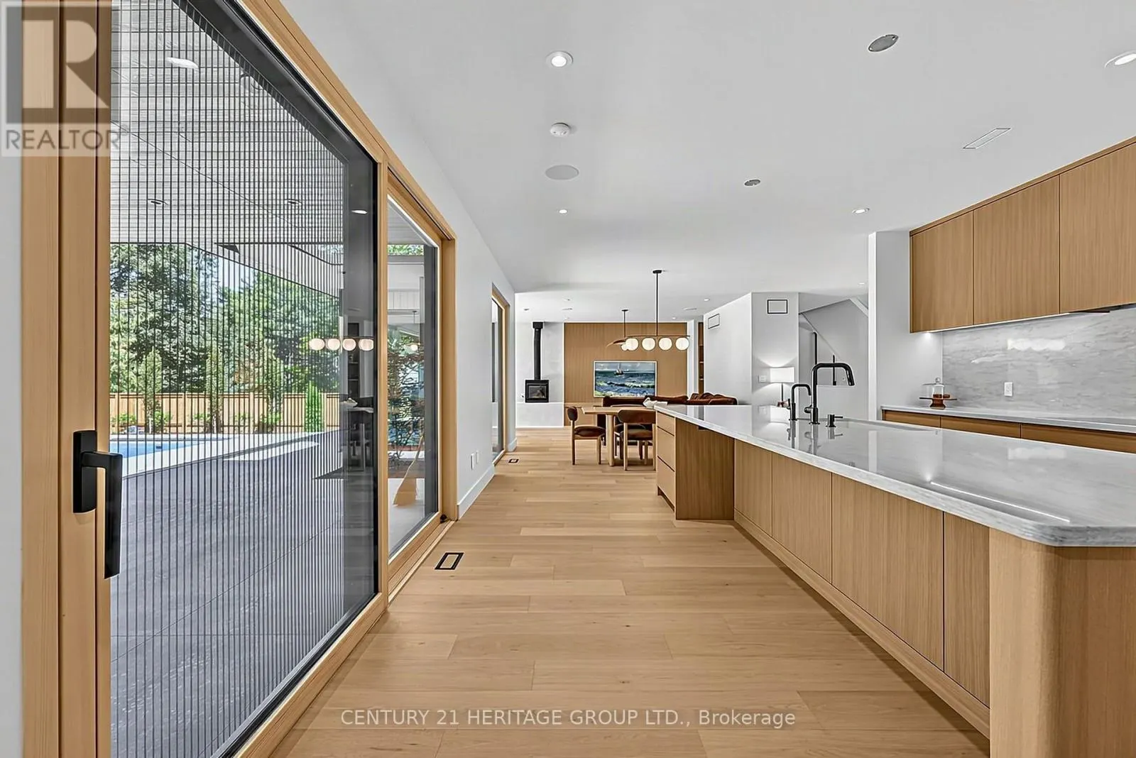 71 DIVISION STREET
