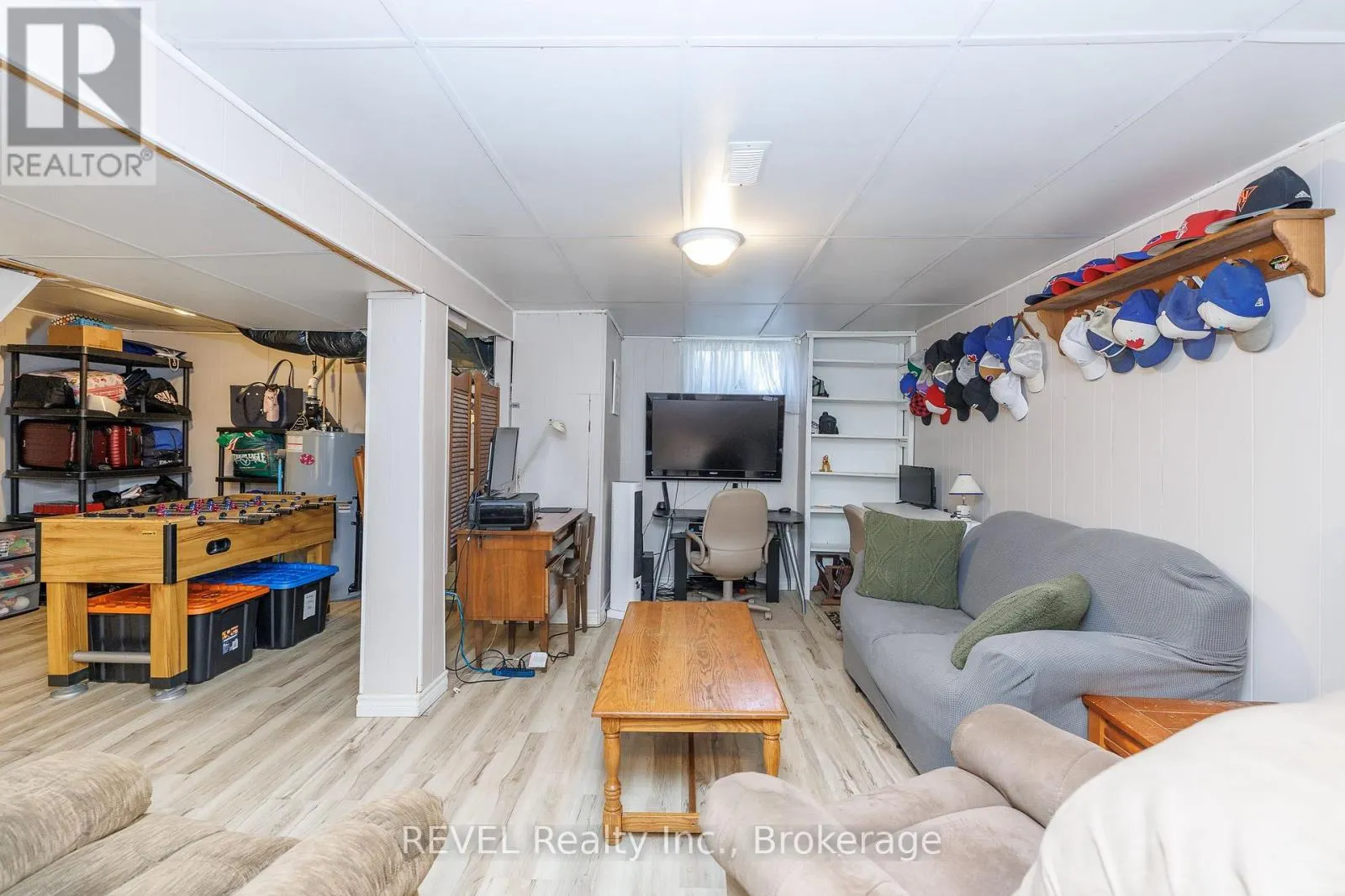 5608 GLAMIS CRESCENT