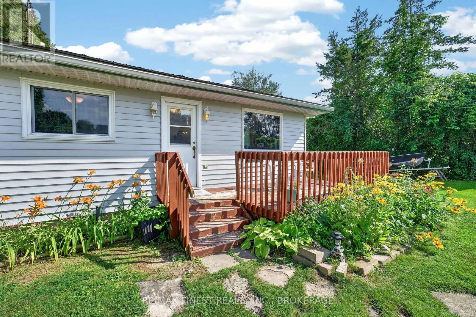 54 BAYVIEW DRIVE