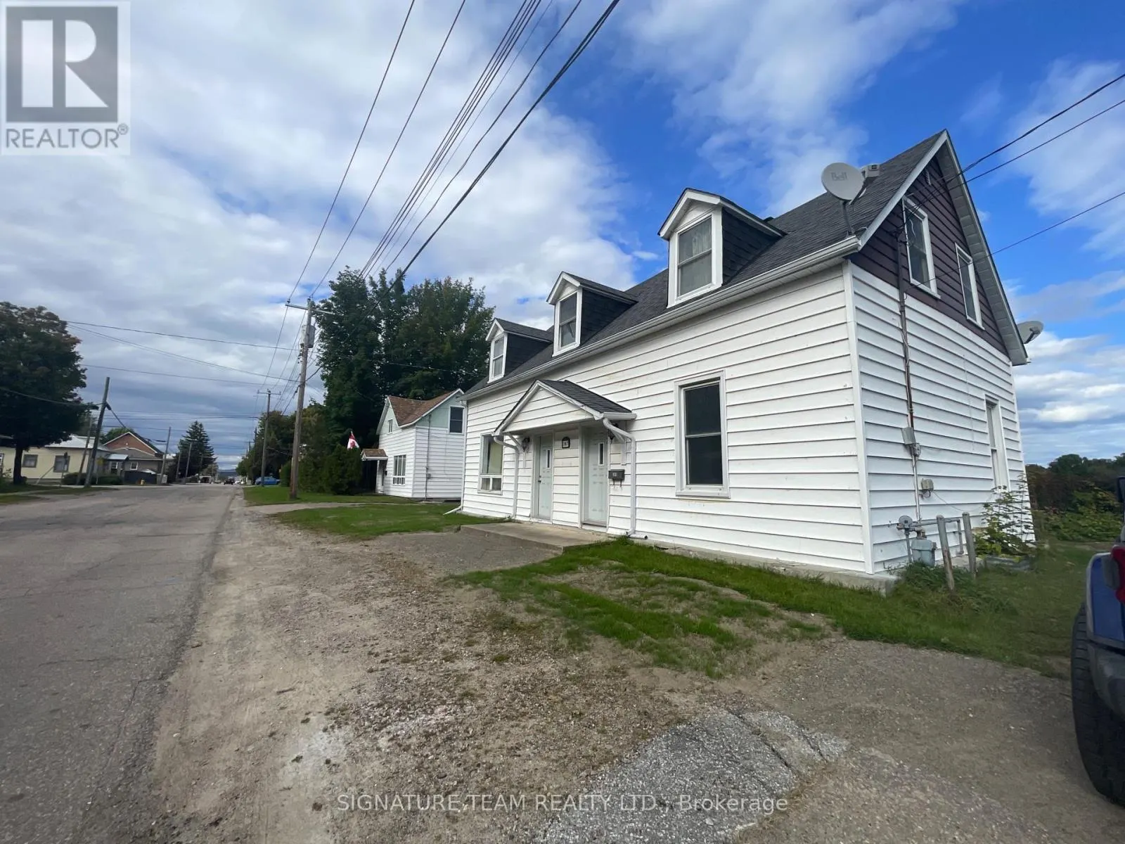 387 MOFFAT STREET