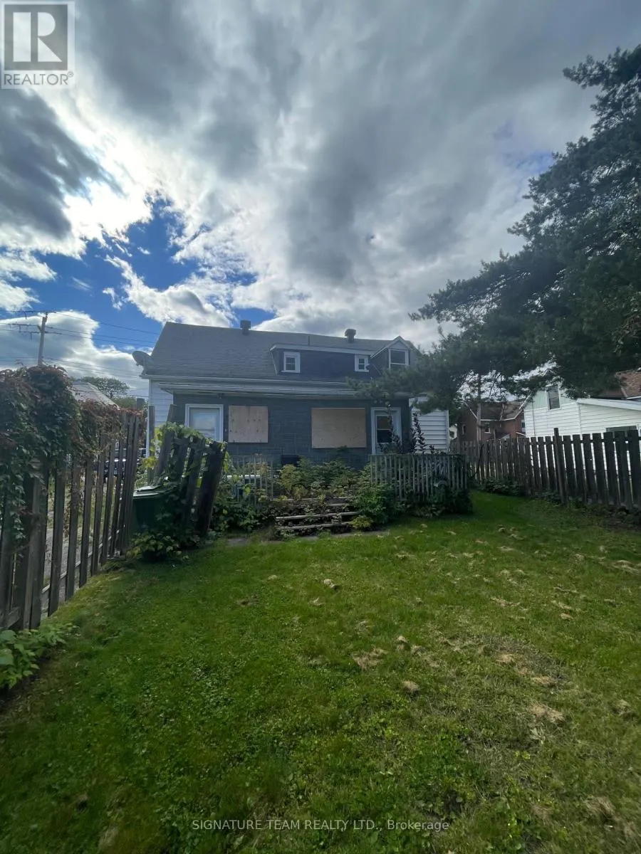 387 MOFFAT STREET