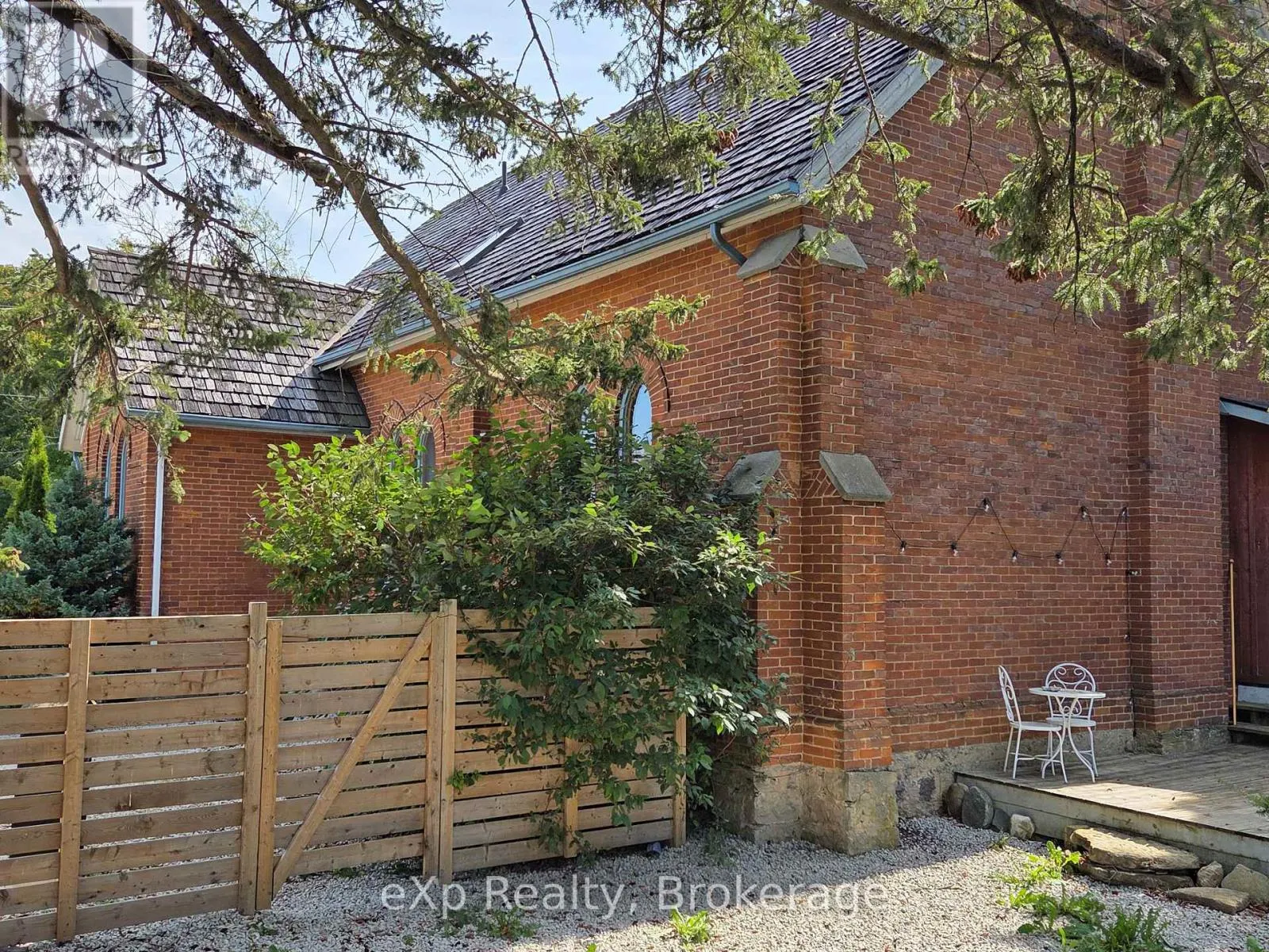 137190 GREY ROAD 12