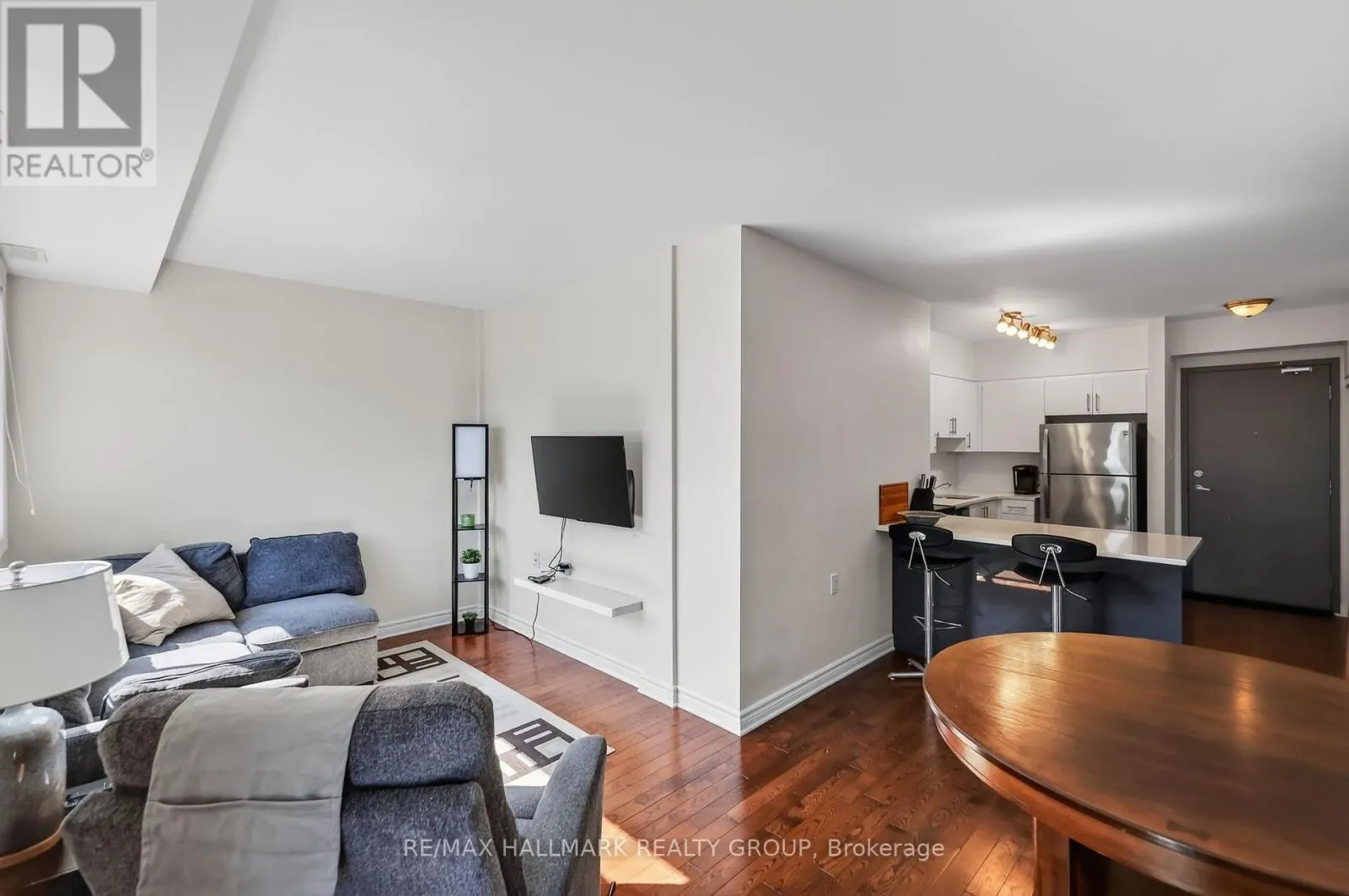220 - 3684 FALLOWFIELD ROAD