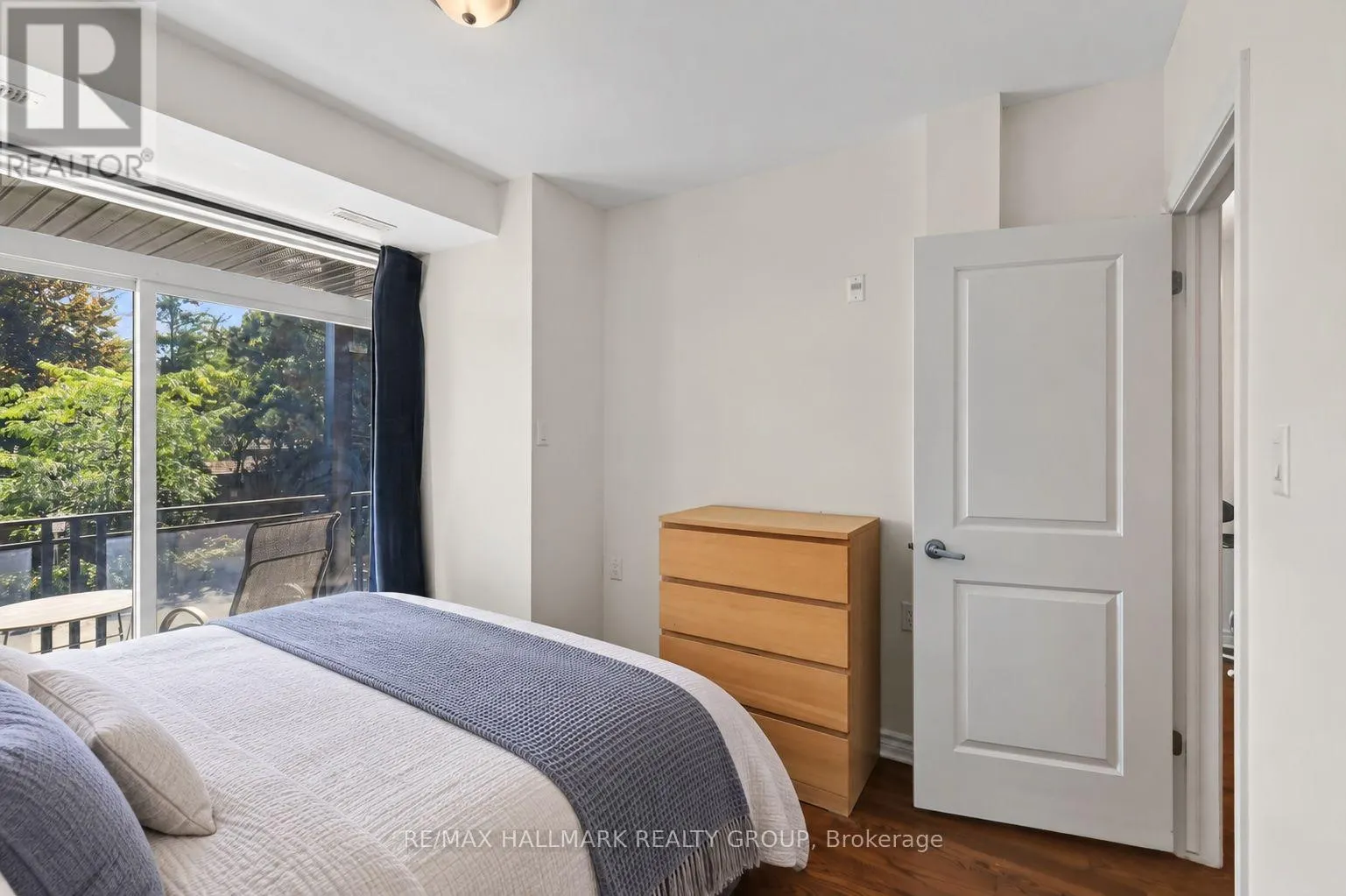 220 - 3684 FALLOWFIELD ROAD